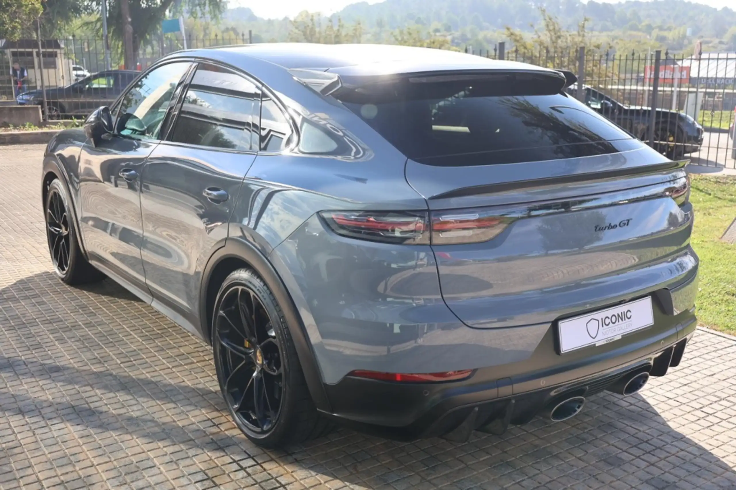 Porsche - Cayenne