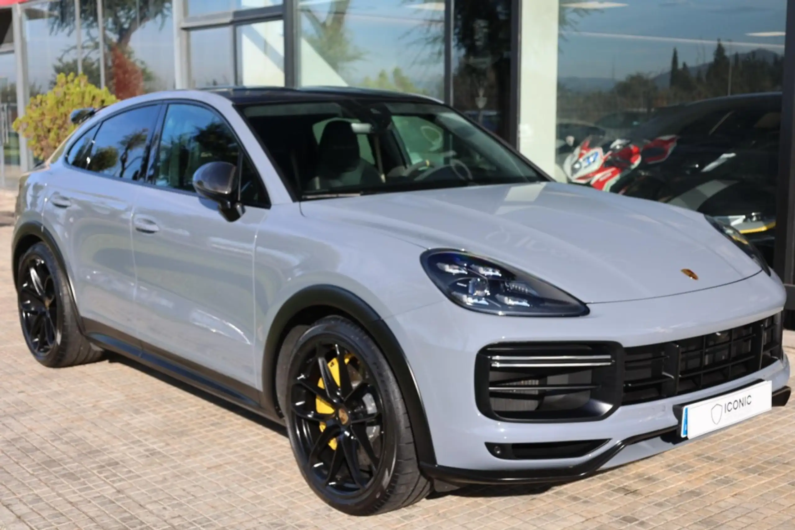 Porsche - Cayenne