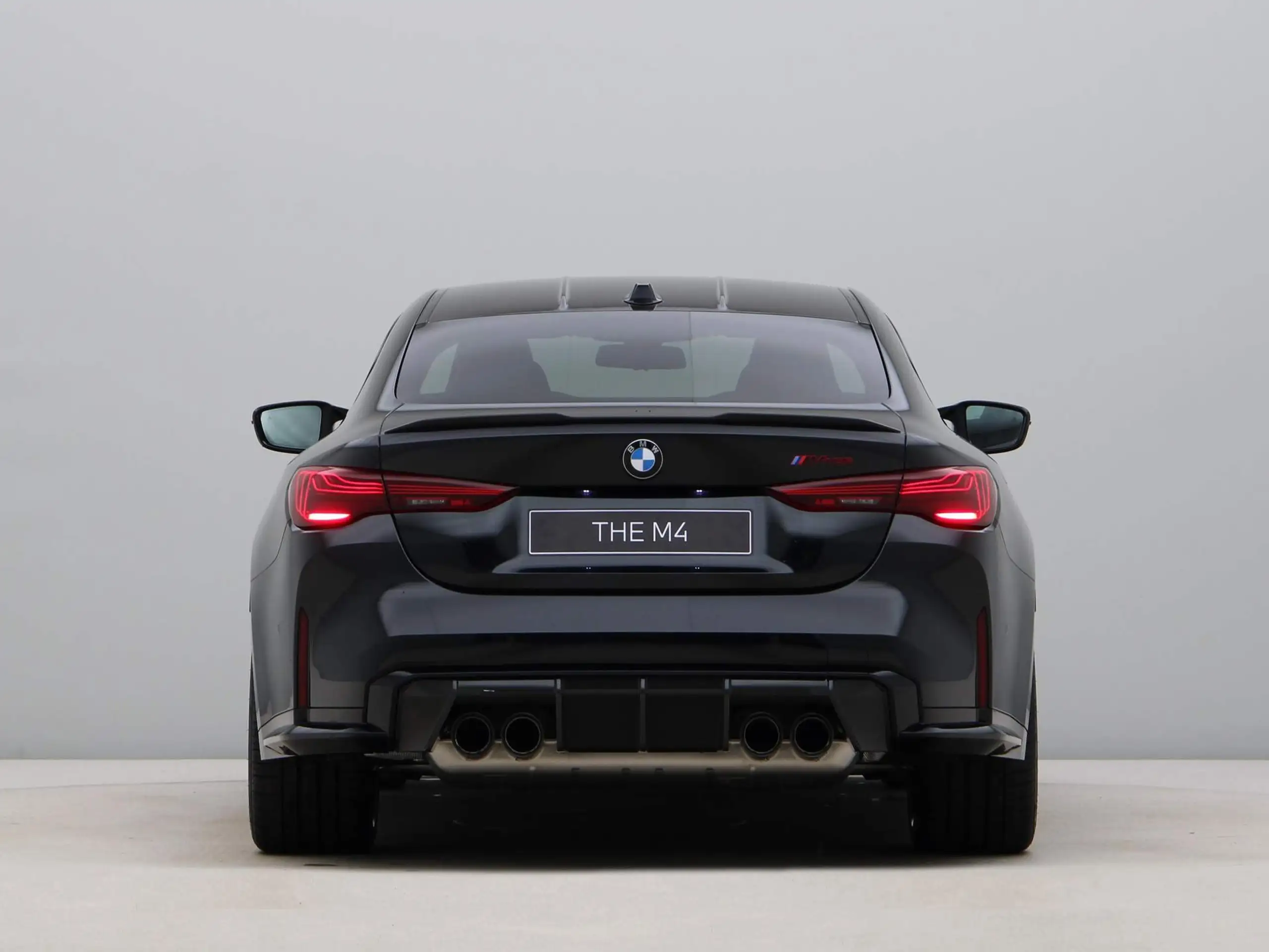 BMW - M4