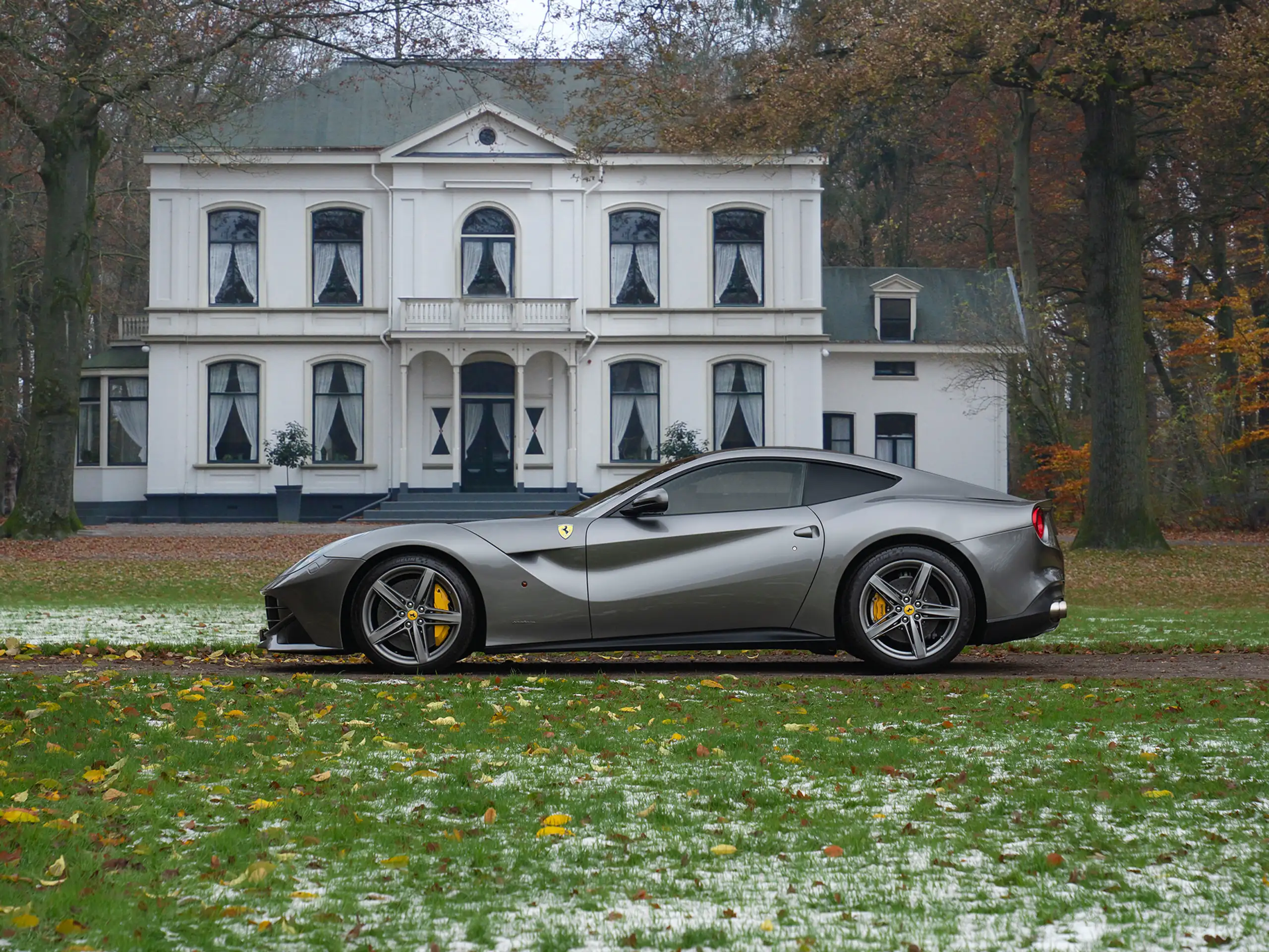 Ferrari - F12