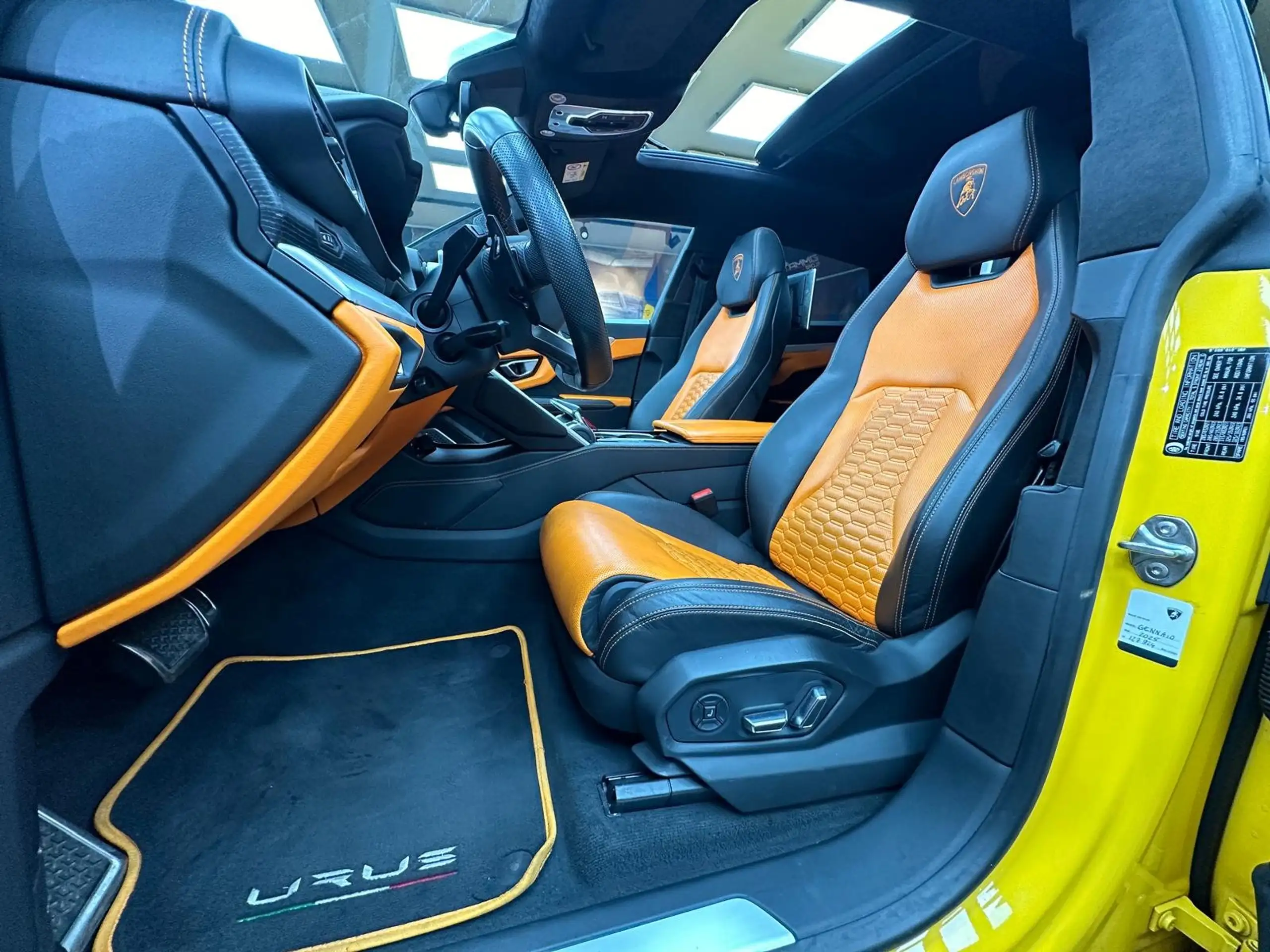 Lamborghini - Urus