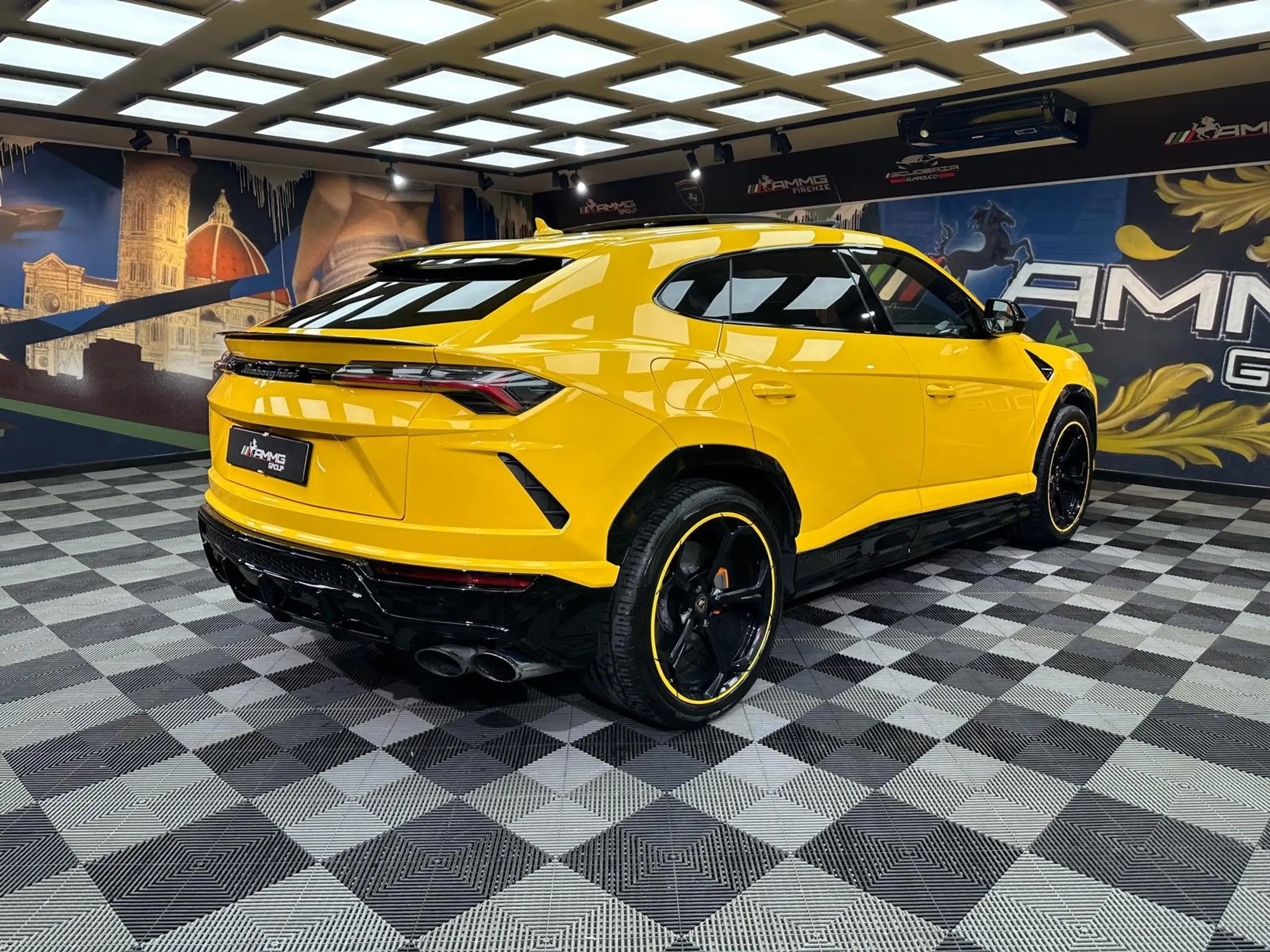 Lamborghini - Urus