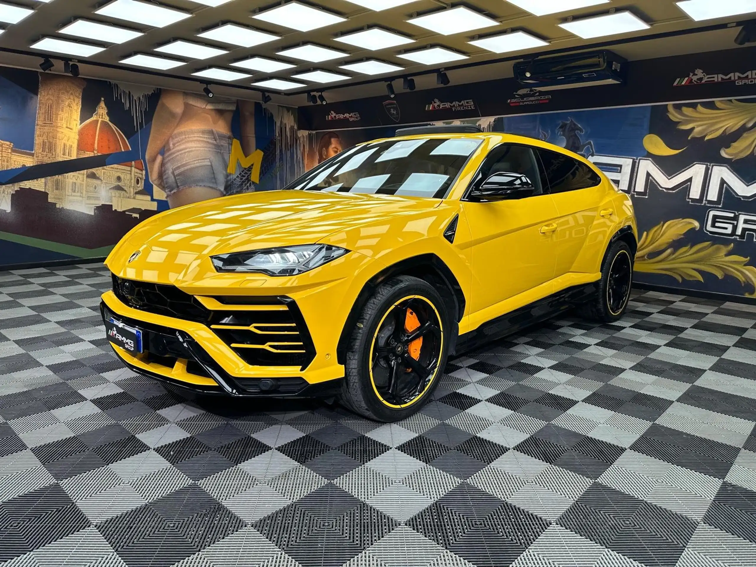 Lamborghini - Urus