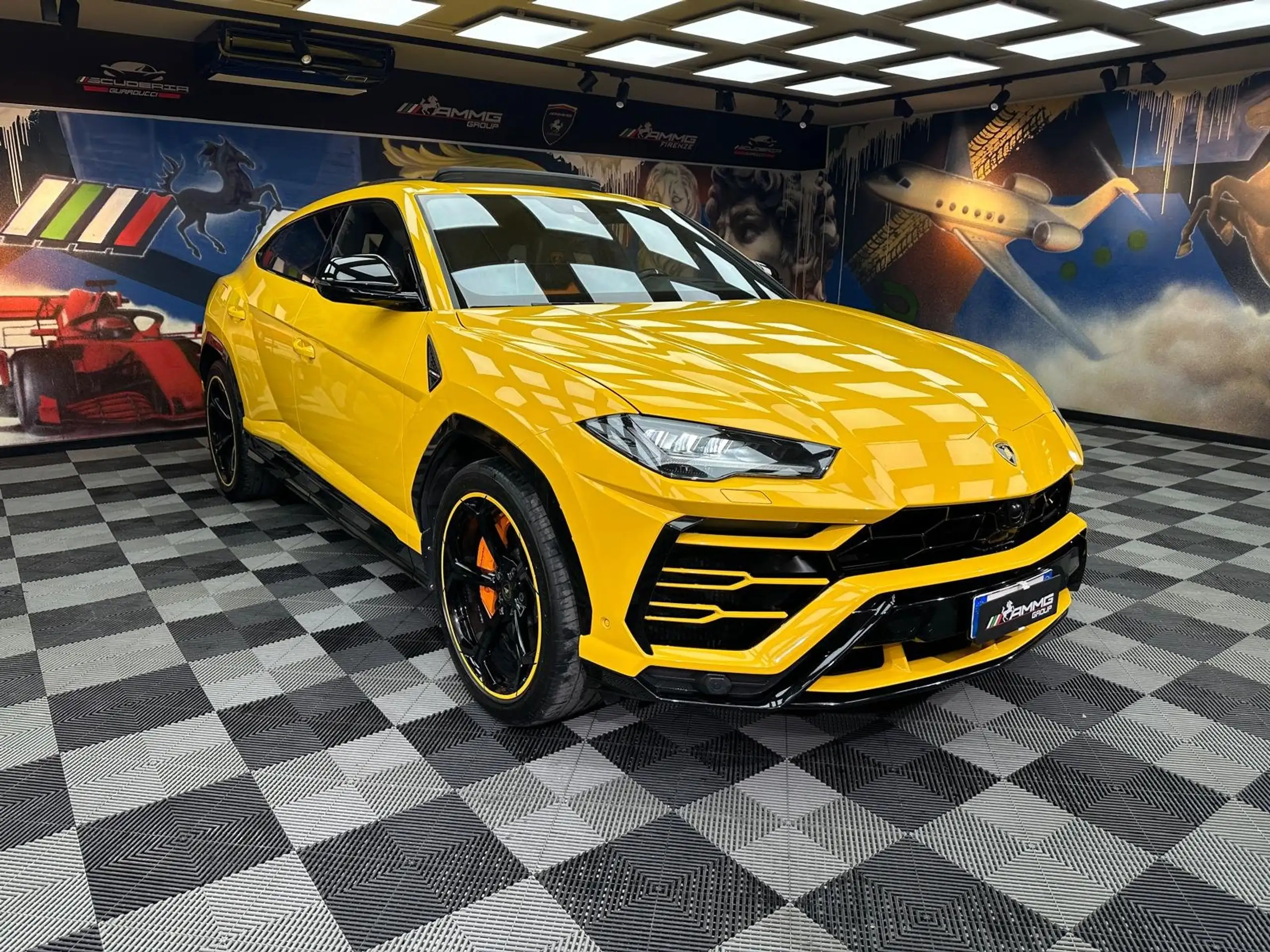 Lamborghini - Urus