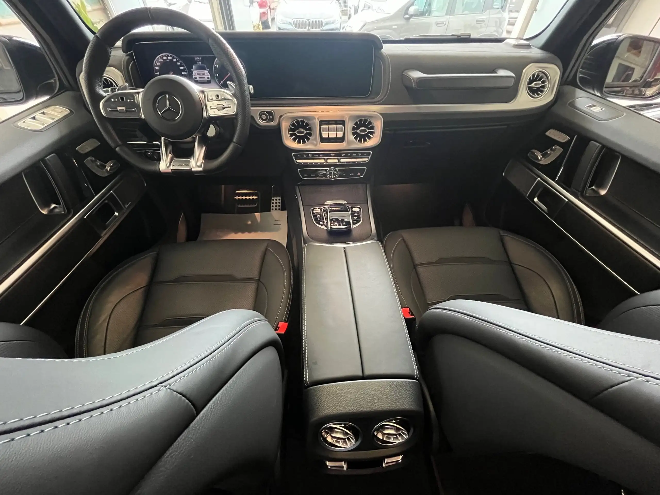 Mercedes-Benz - G 63 AMG