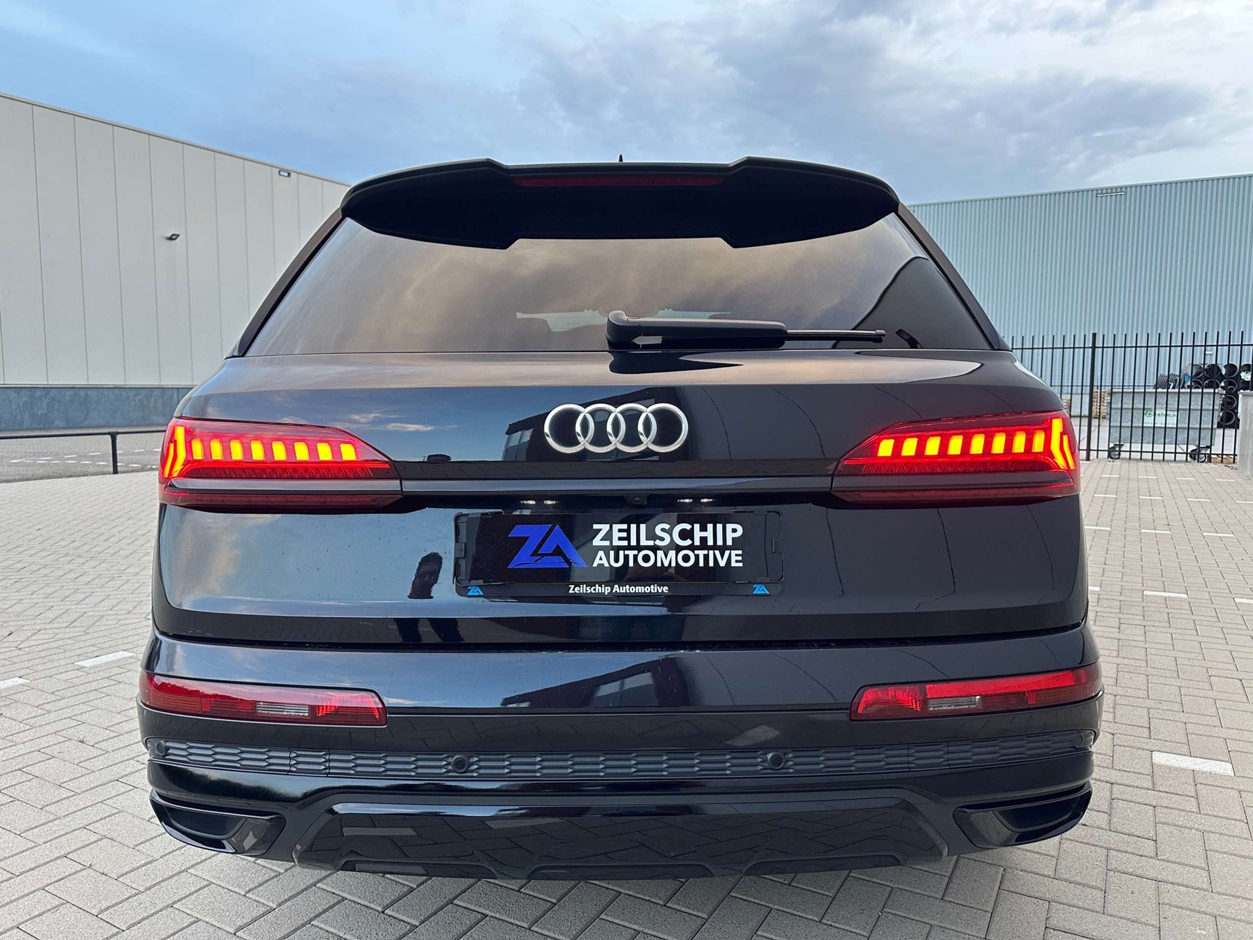 Audi - Q7