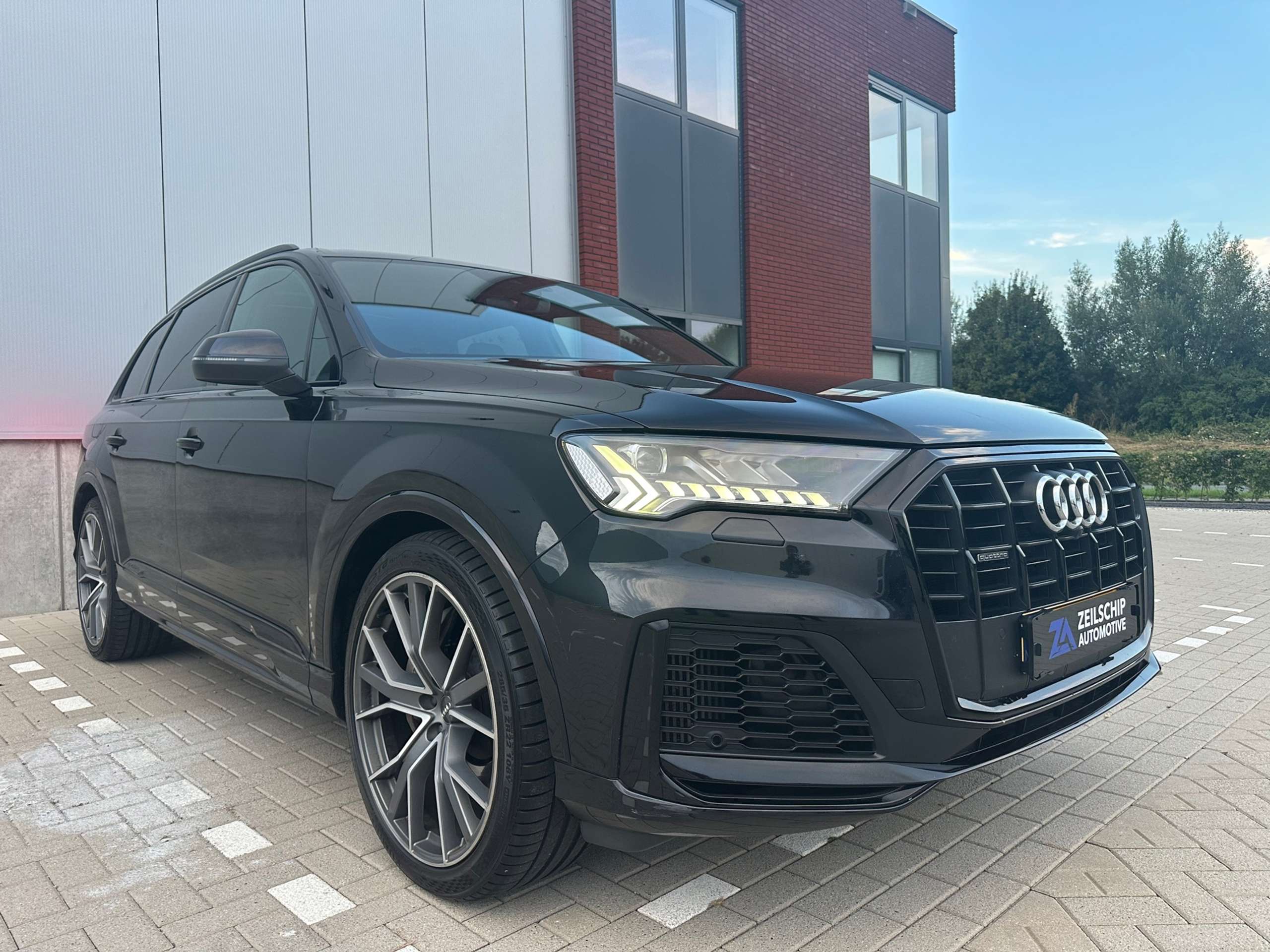 Audi - Q7