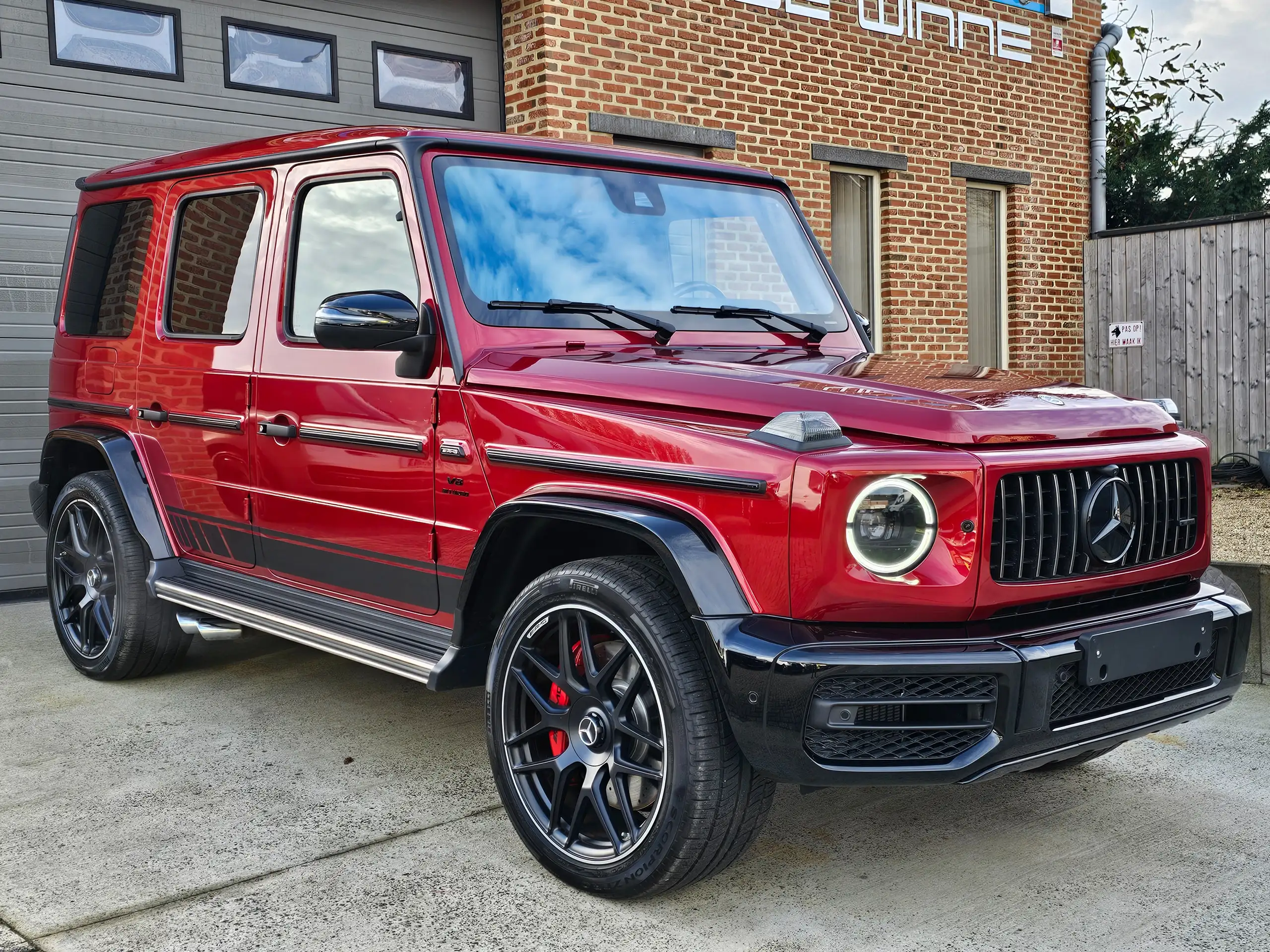 Mercedes-Benz - G 63 AMG