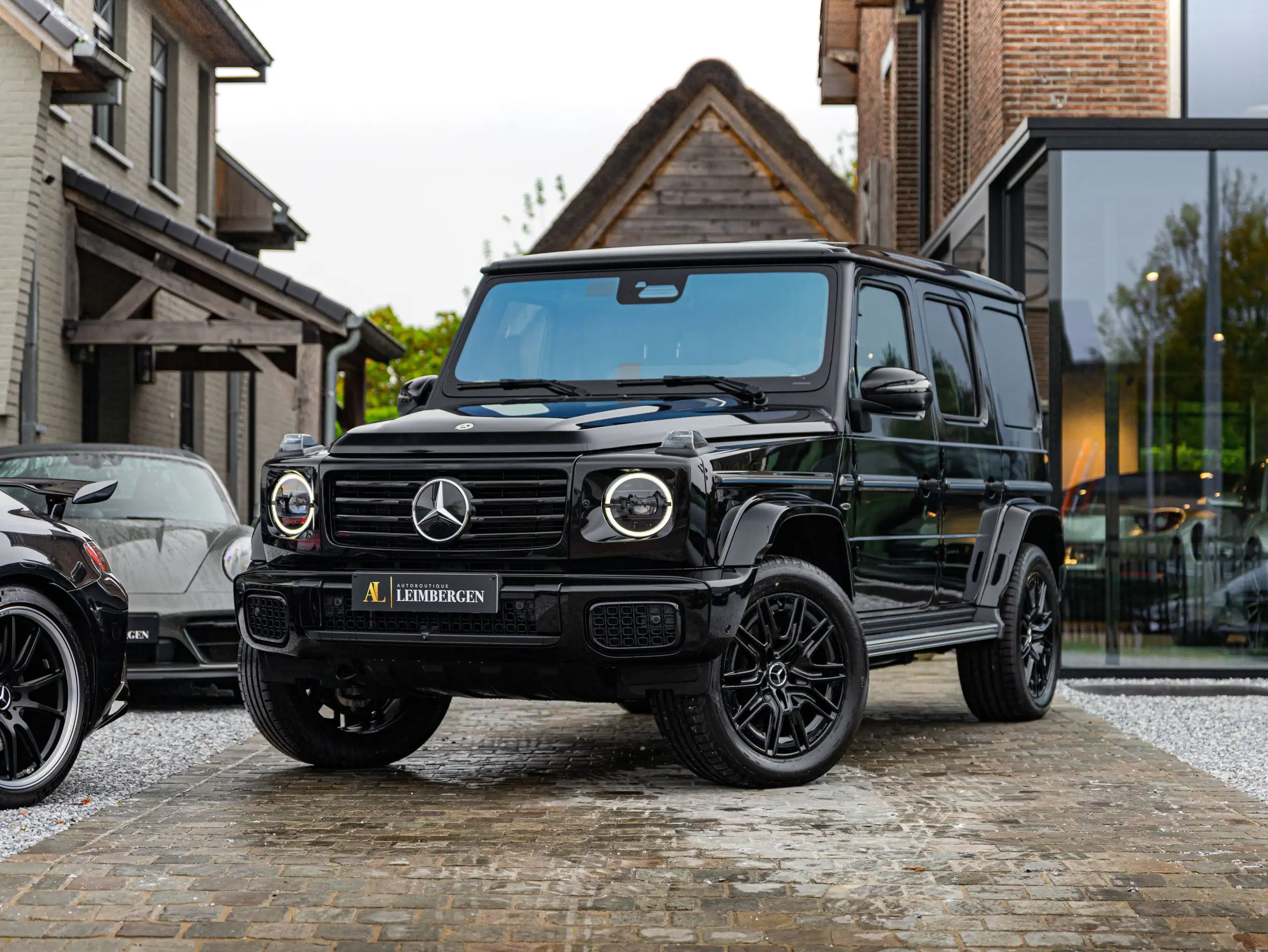 Mercedes-Benz - G