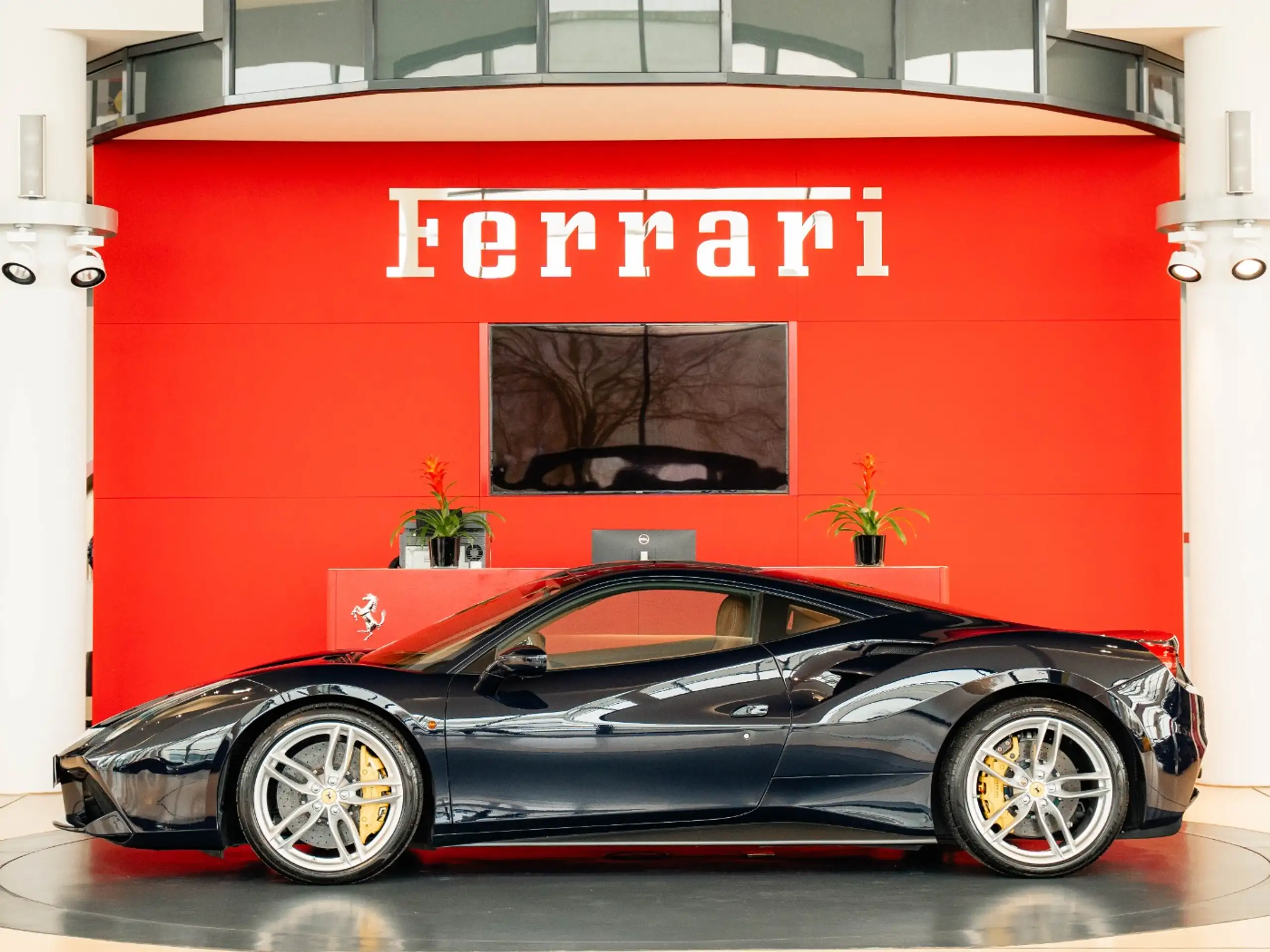 Ferrari - 488