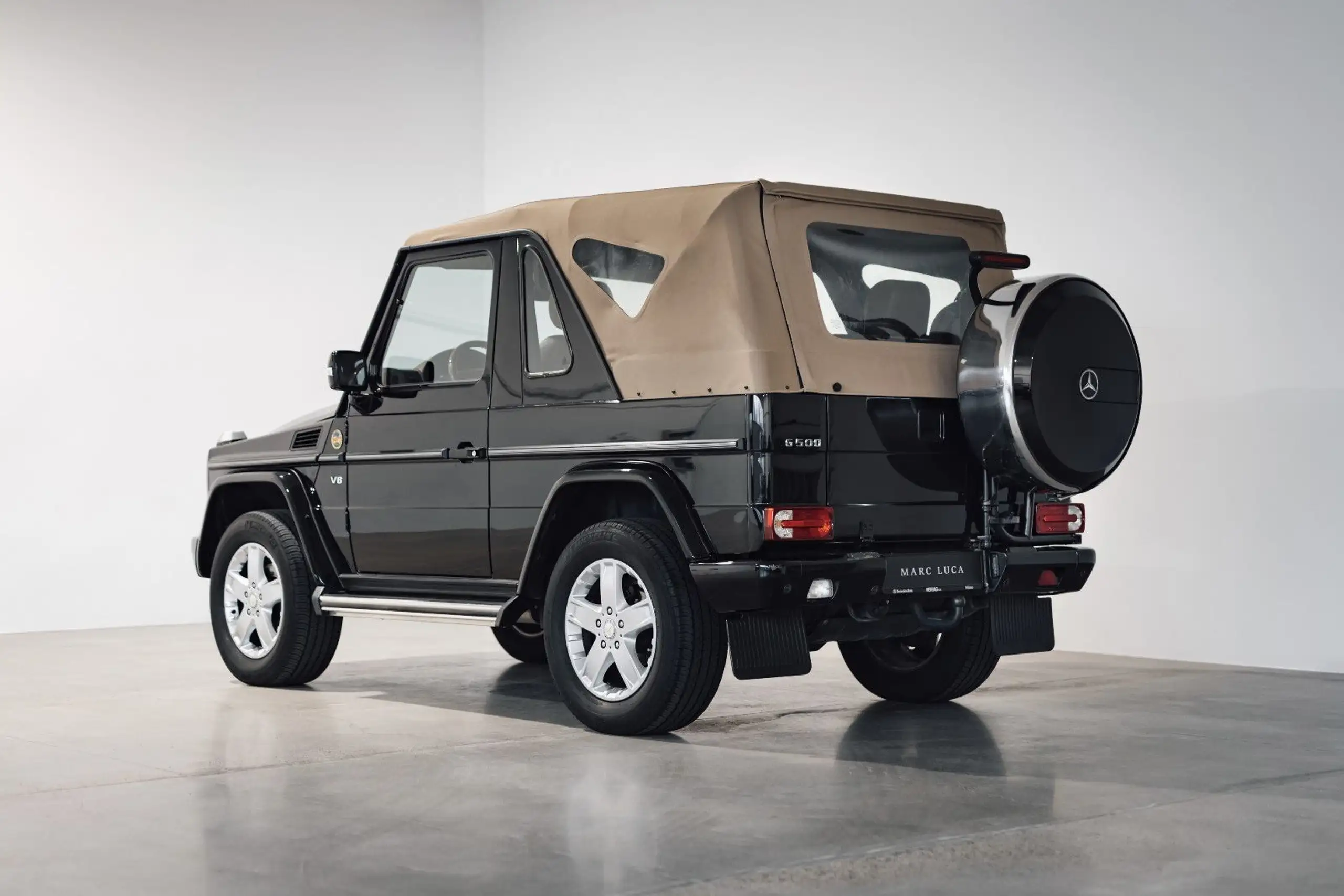 Mercedes-Benz - G 500