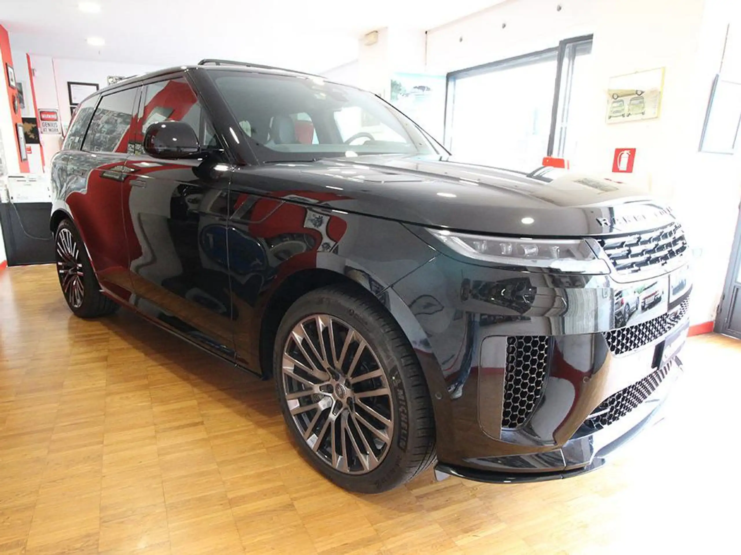 Land Rover - Range Rover Sport