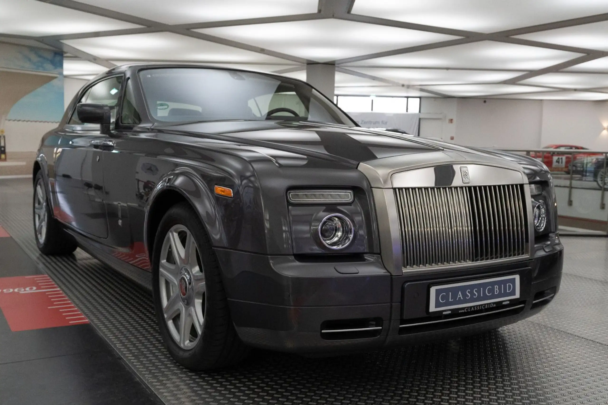 Rolls-Royce - Phantom