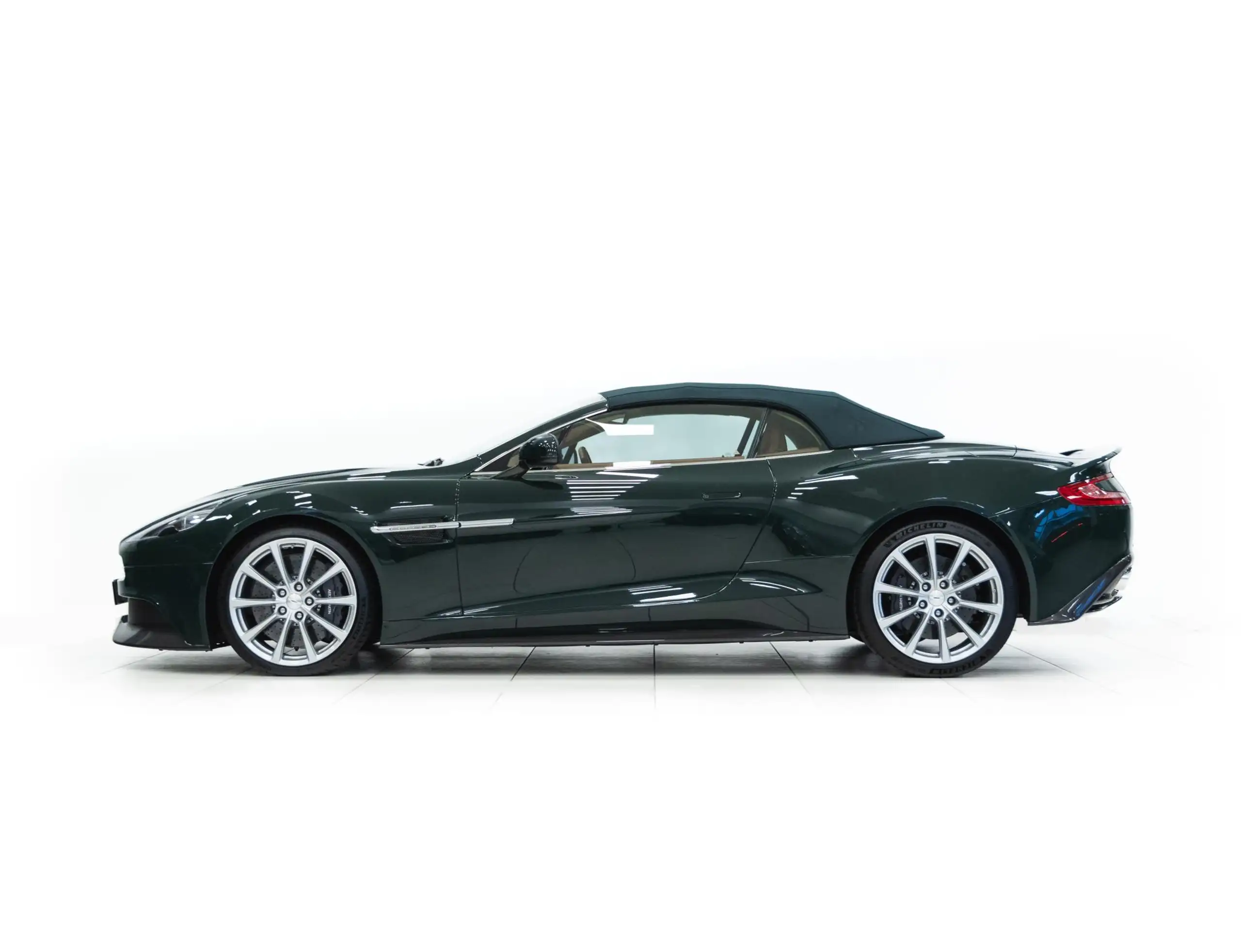 Aston Martin - Vanquish