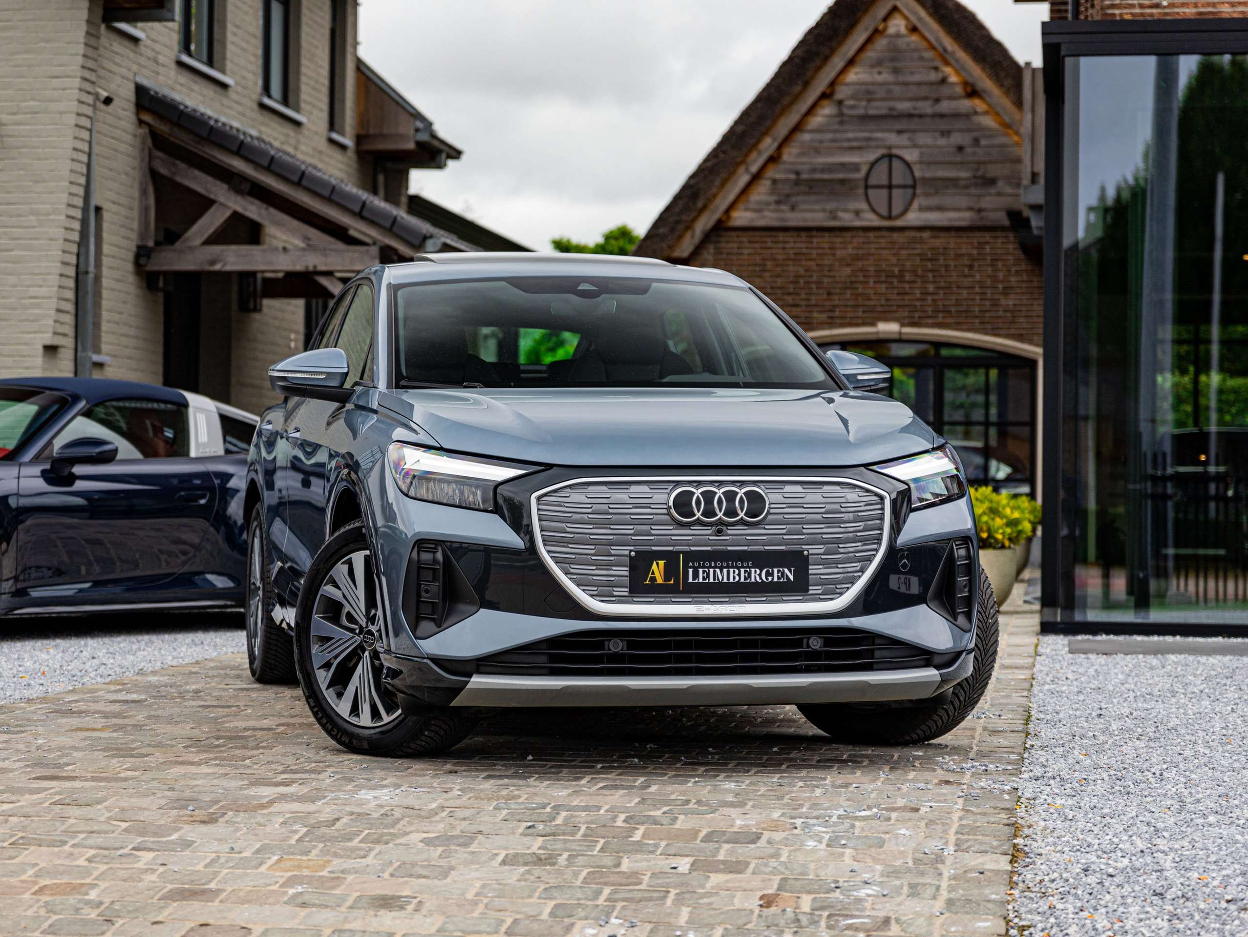 Audi - Q4 e-tron