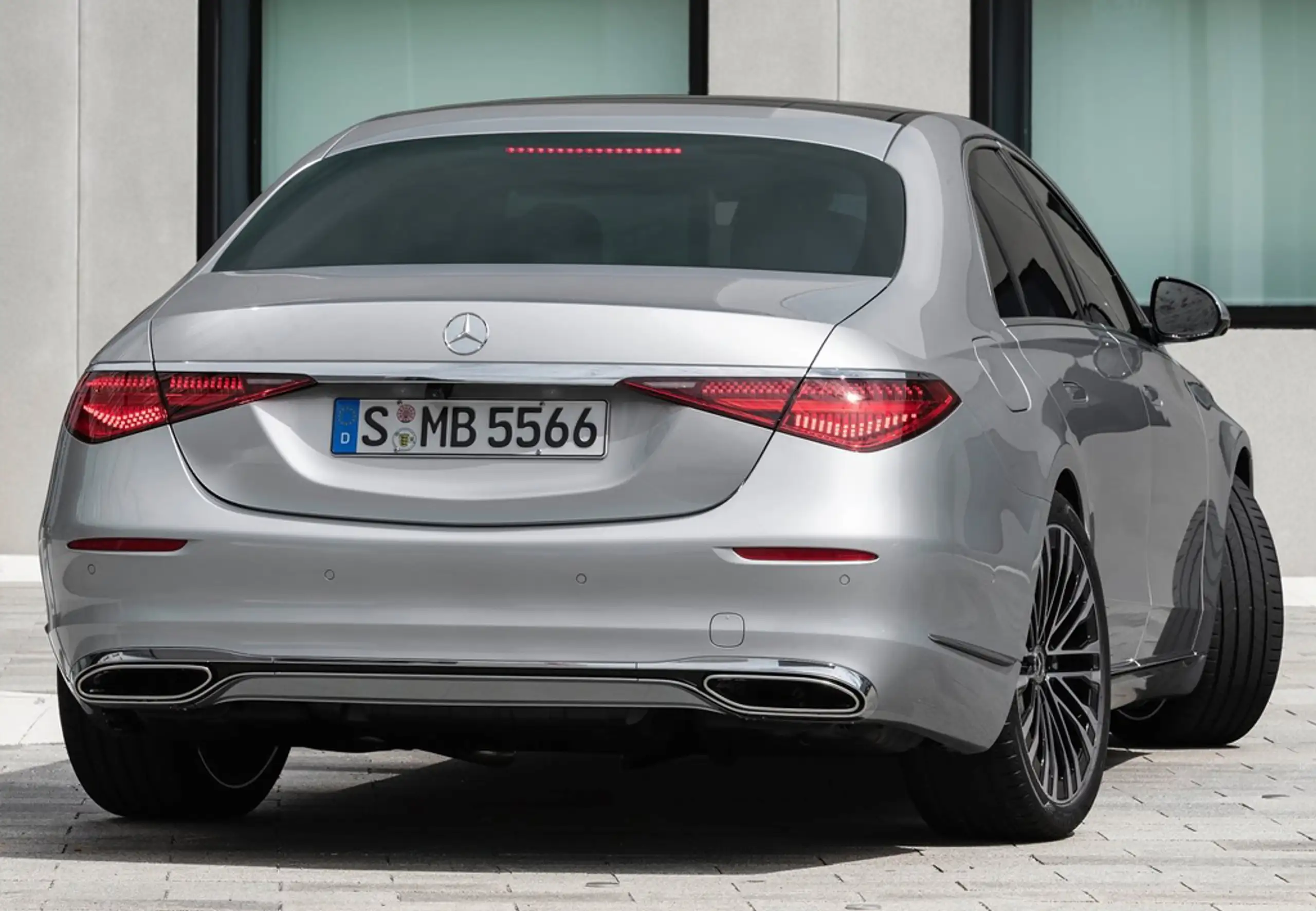 Mercedes-Benz - S 580