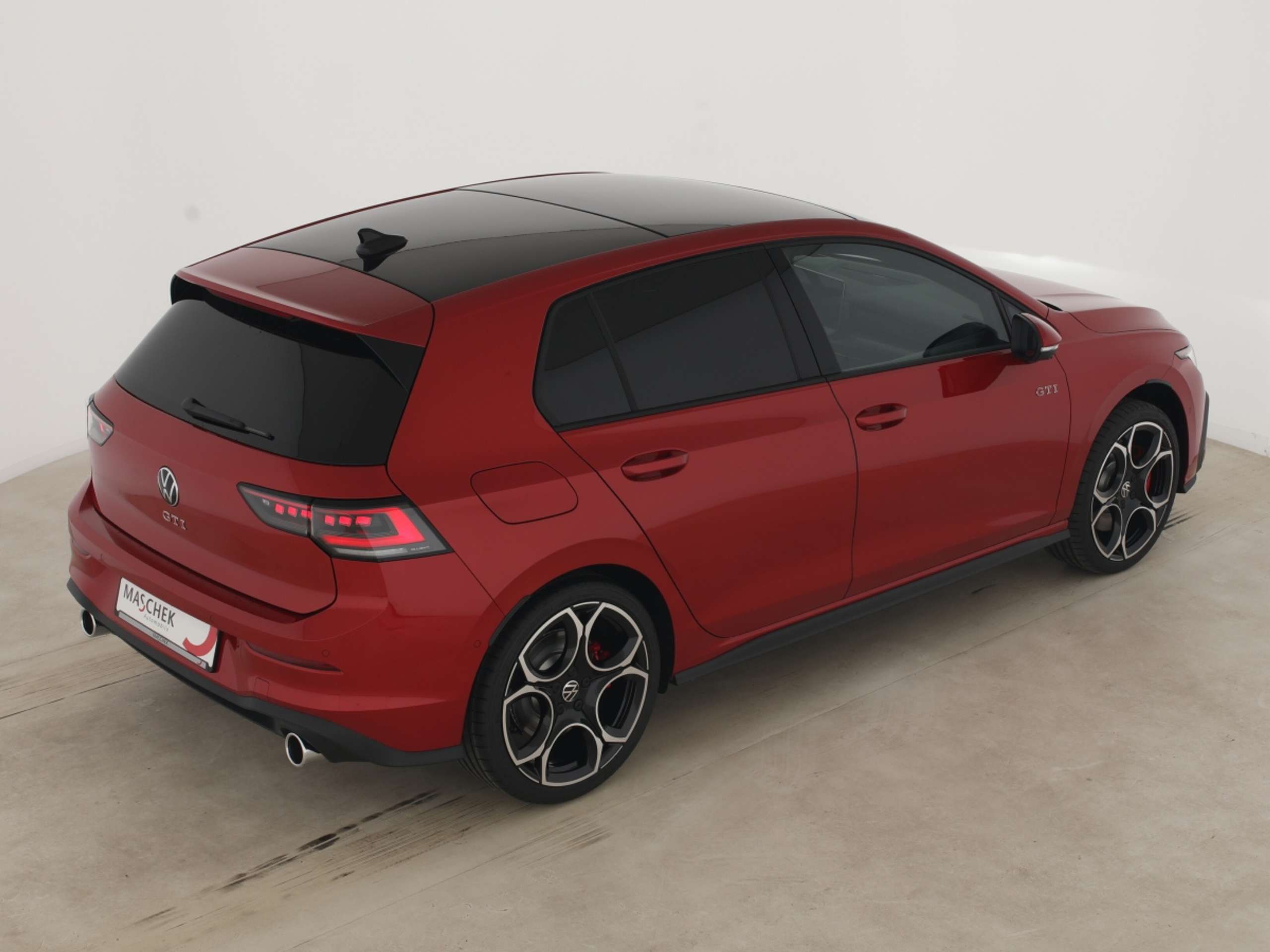 Volkswagen - Golf GTI