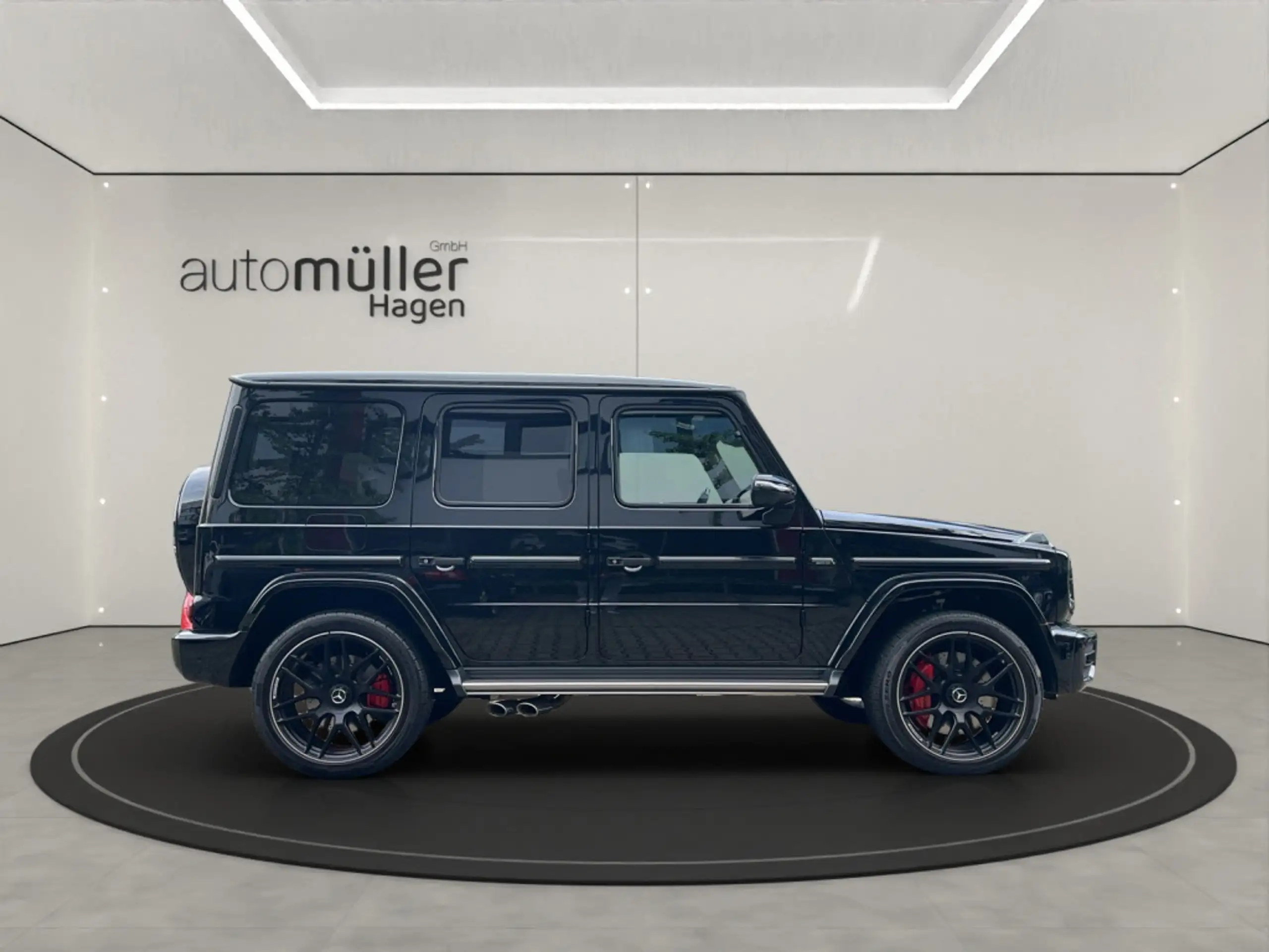 Mercedes-Benz - G 63 AMG