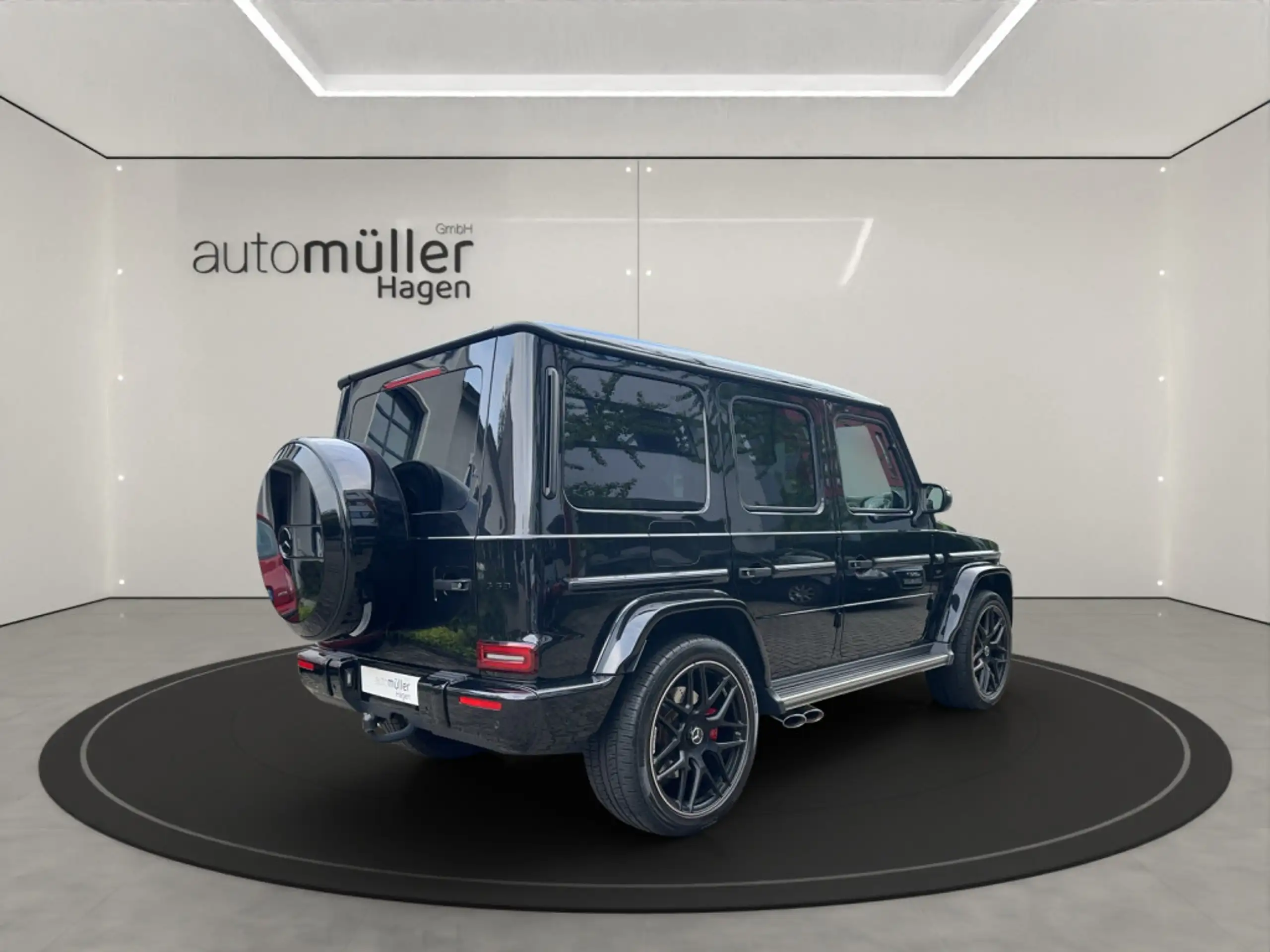 Mercedes-Benz - G 63 AMG