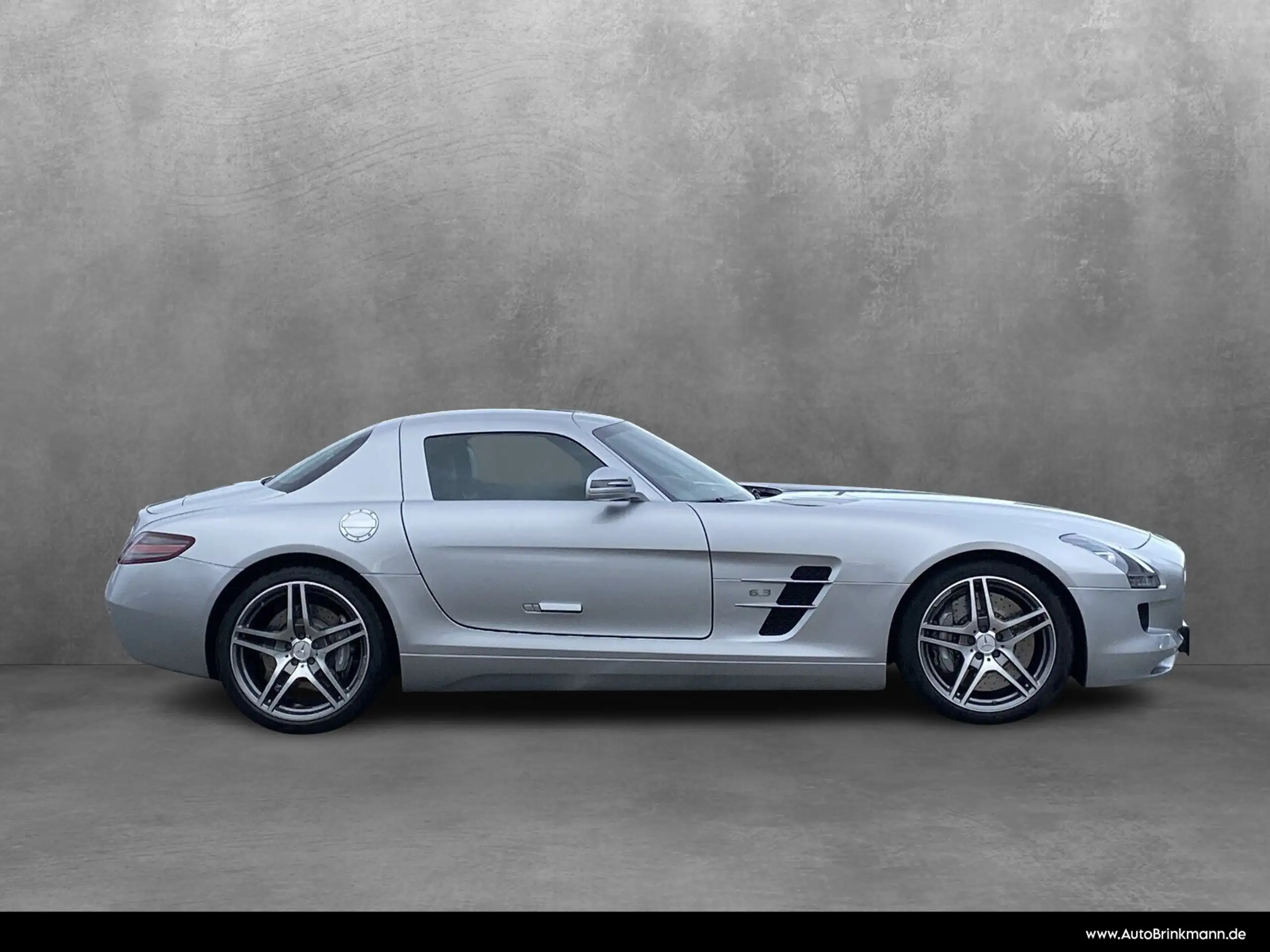 Mercedes-Benz - SLS