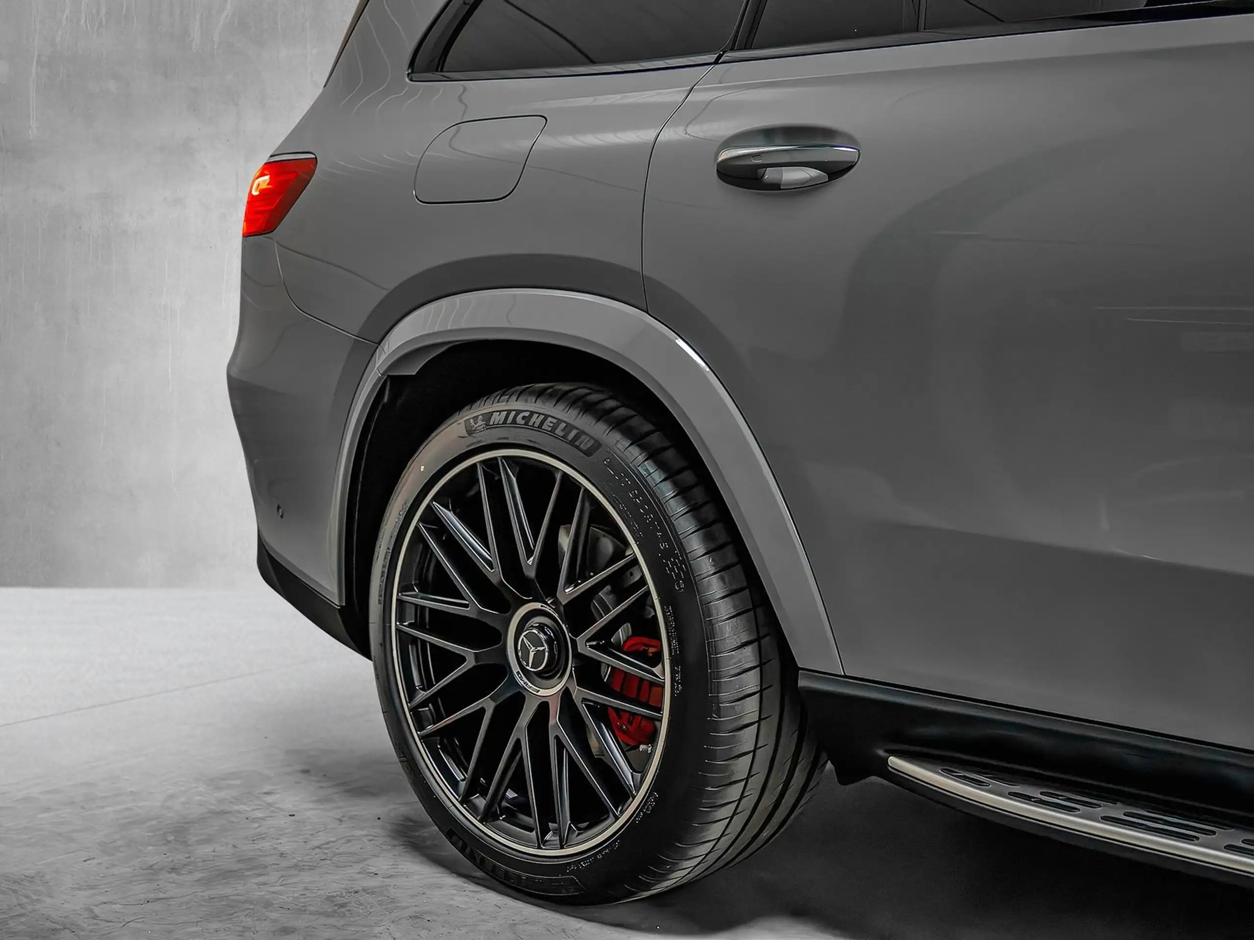 Mercedes-Benz - GLS 63 AMG