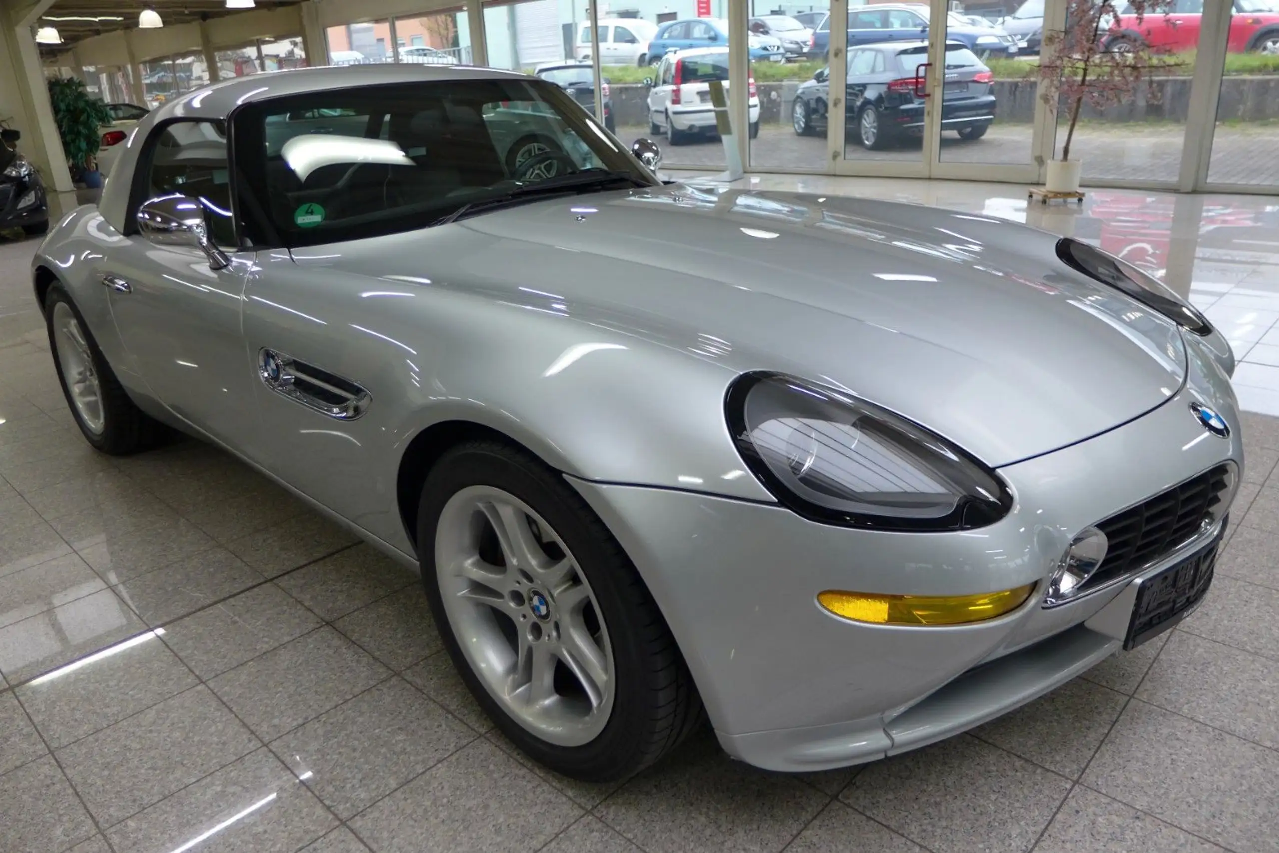 BMW - Z8