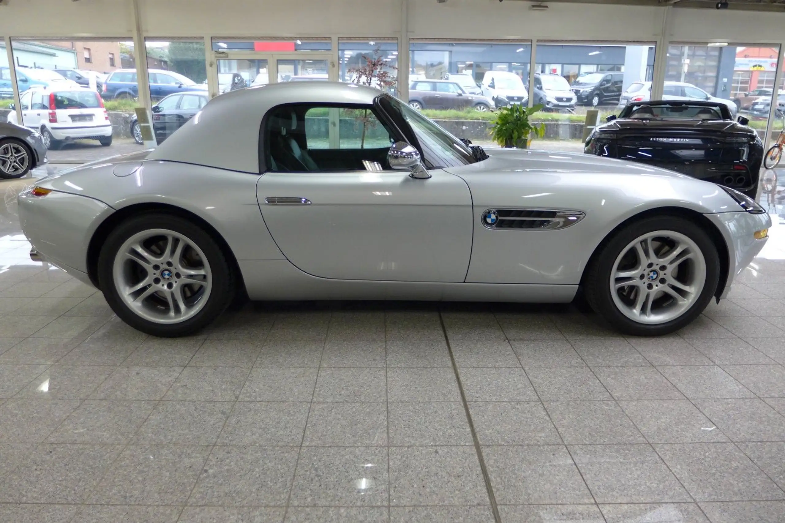 BMW - Z8