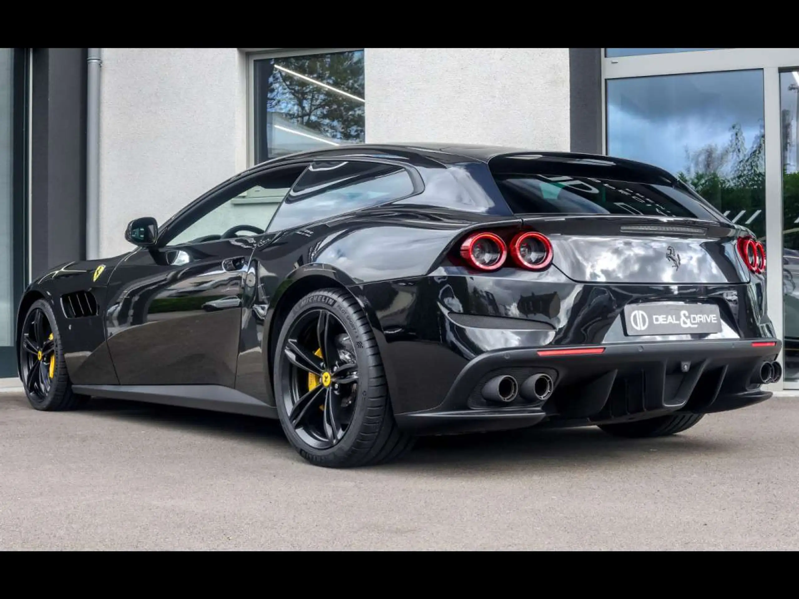 Ferrari - GTC4 Lusso