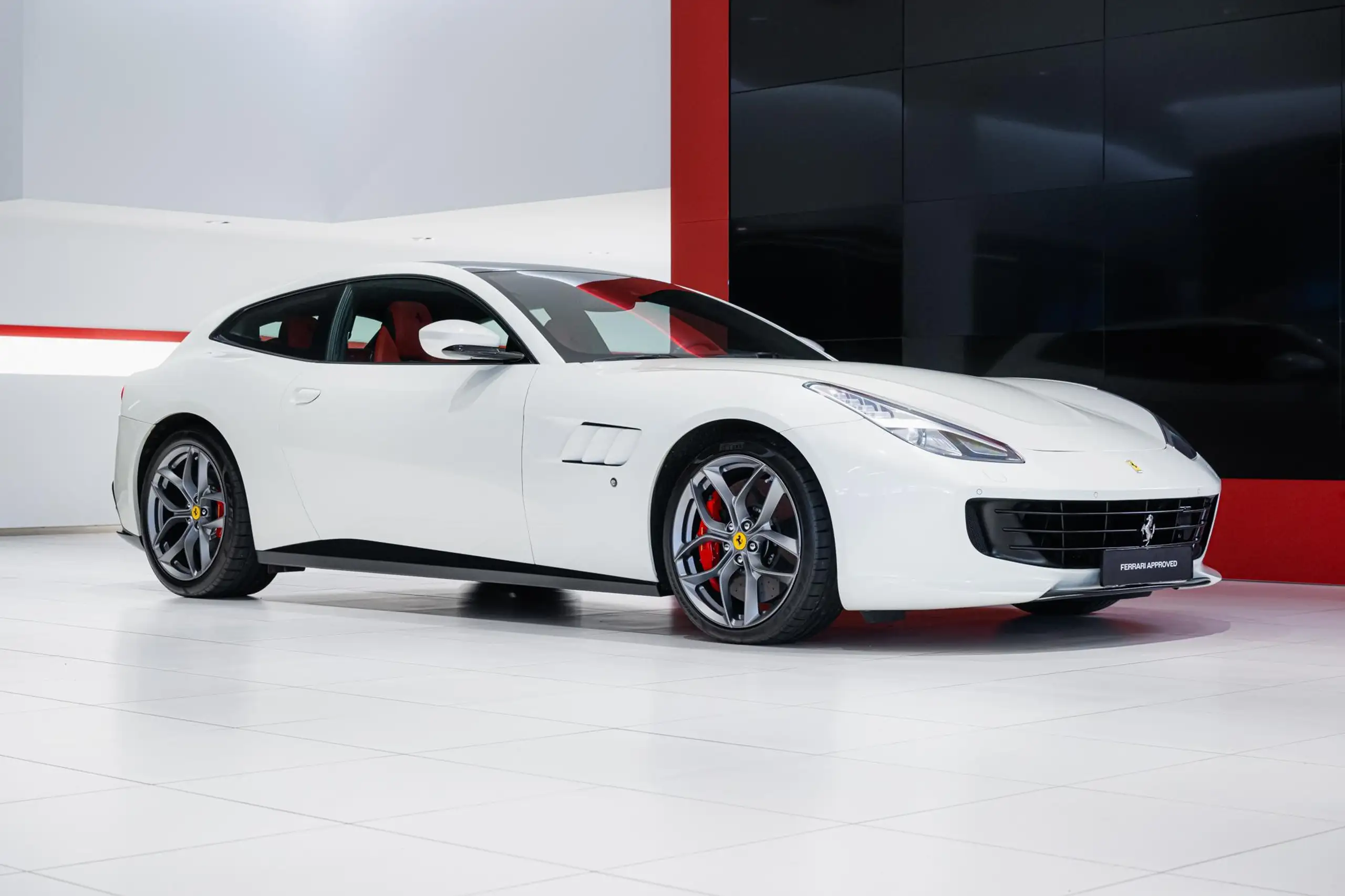 Ferrari - GTC4 Lusso