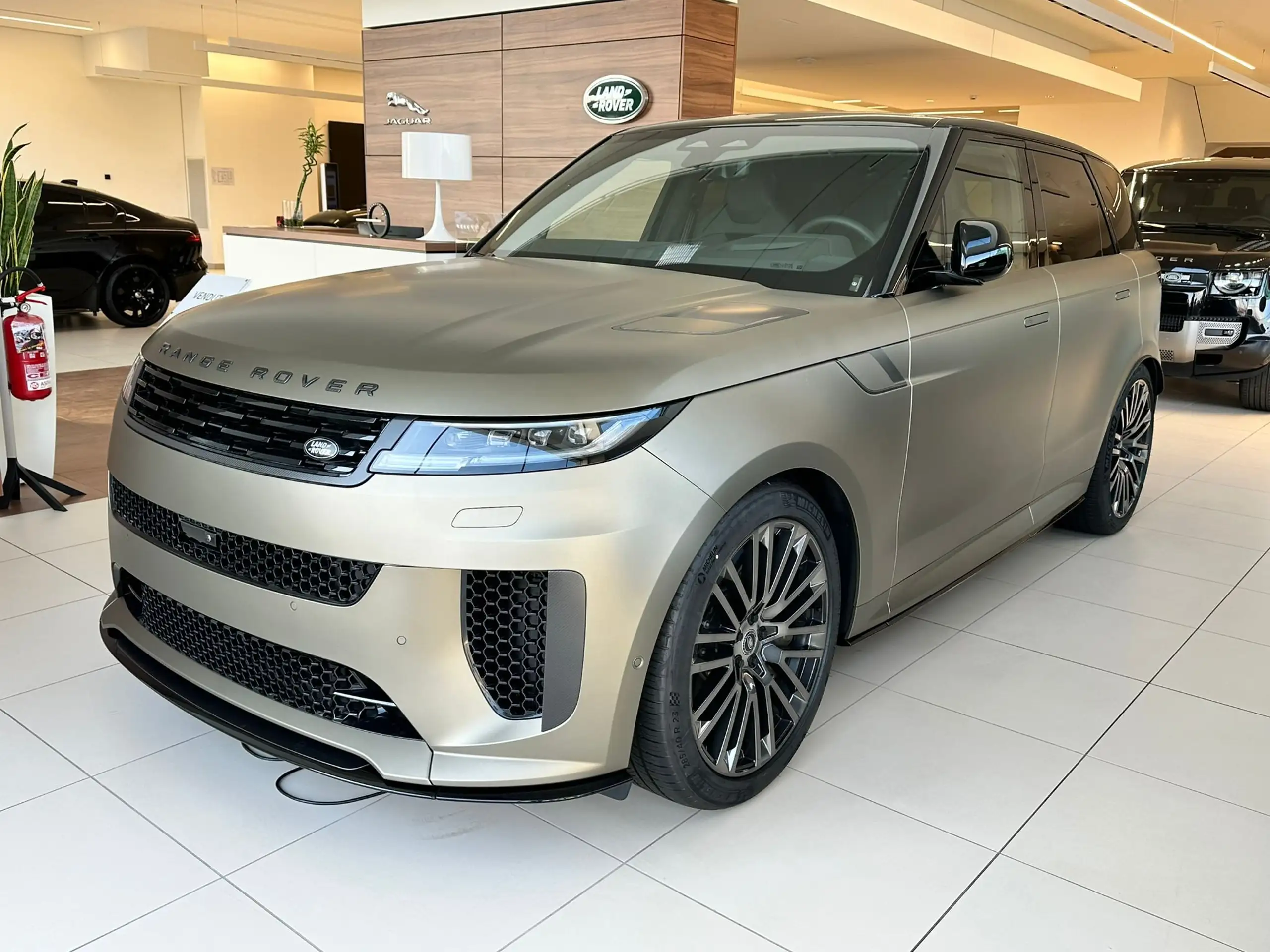 Land Rover - Range Rover Sport