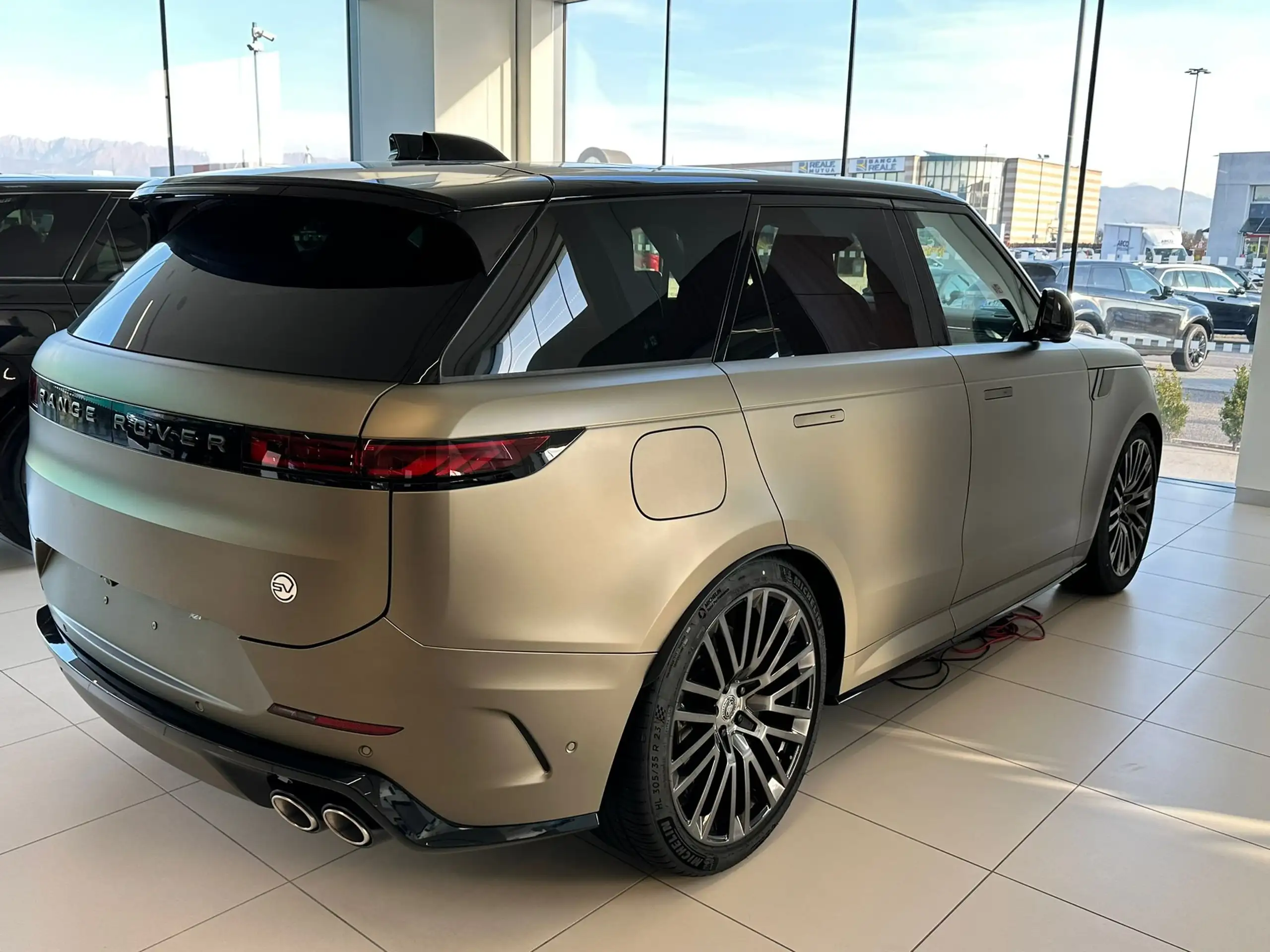 Land Rover - Range Rover Sport