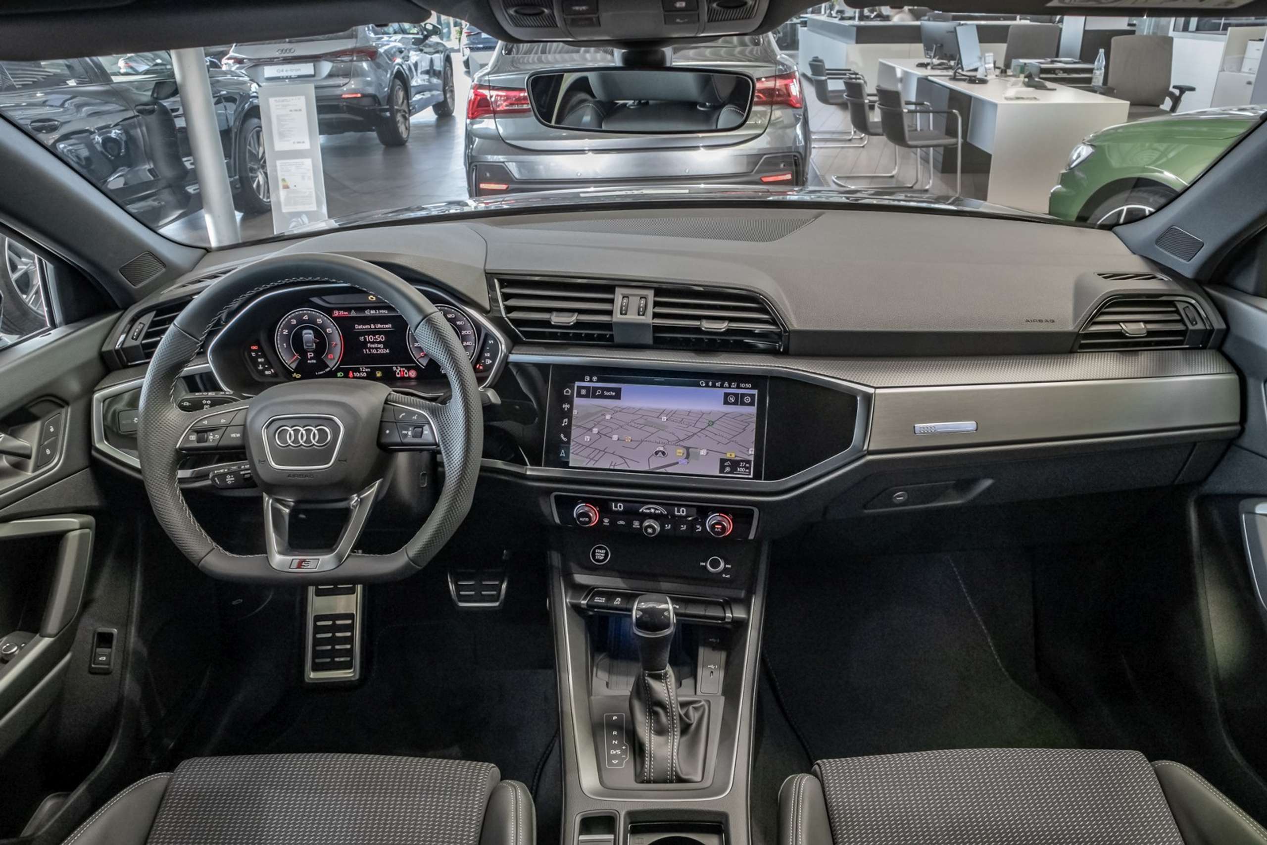 Audi - Q3