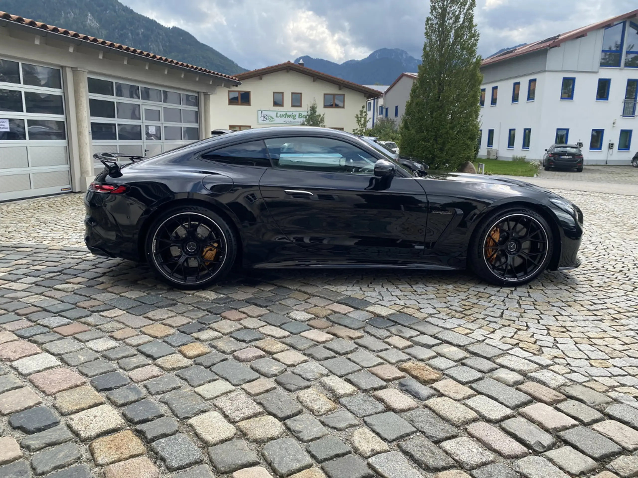 Mercedes-Benz - AMG GT