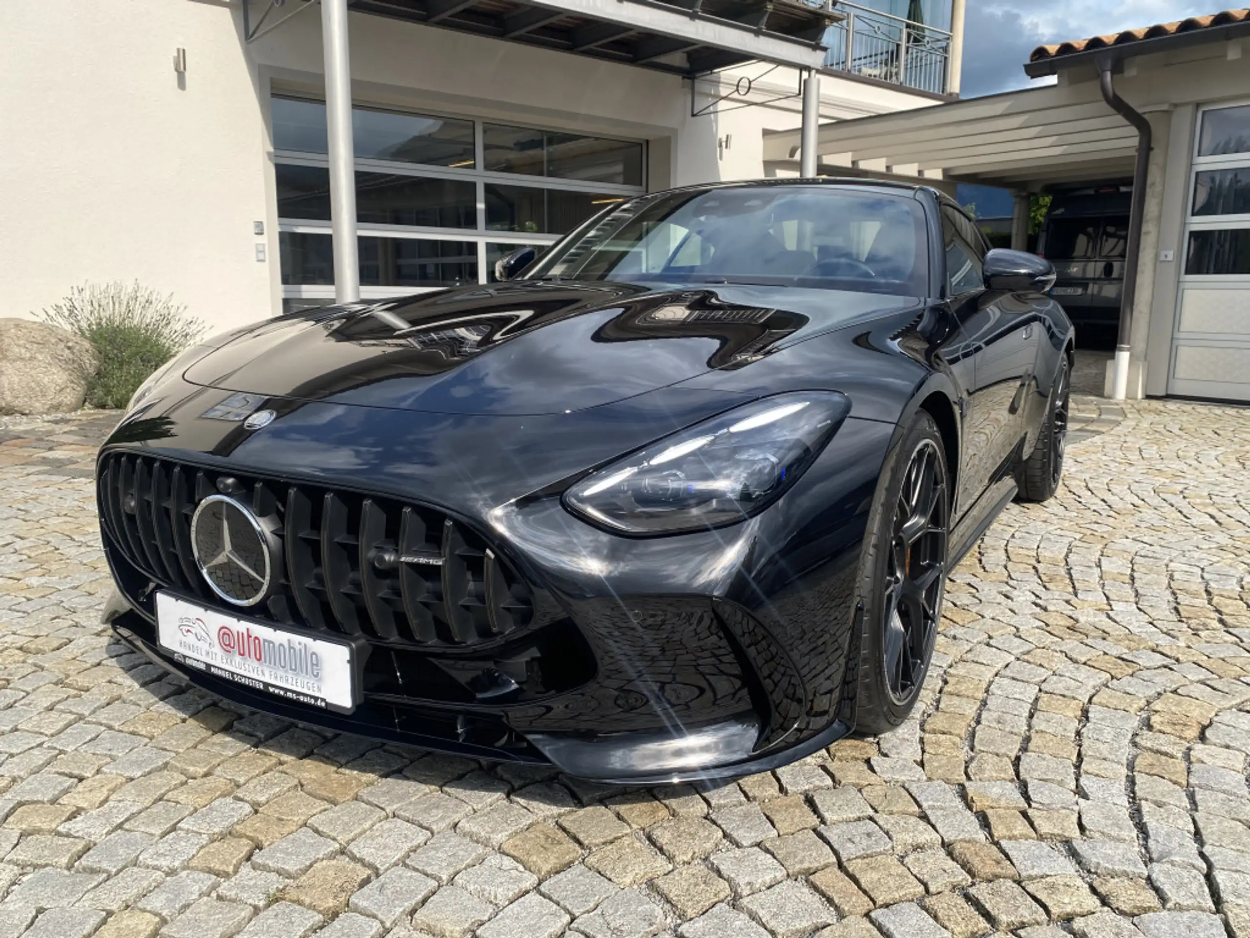 Mercedes-Benz - AMG GT