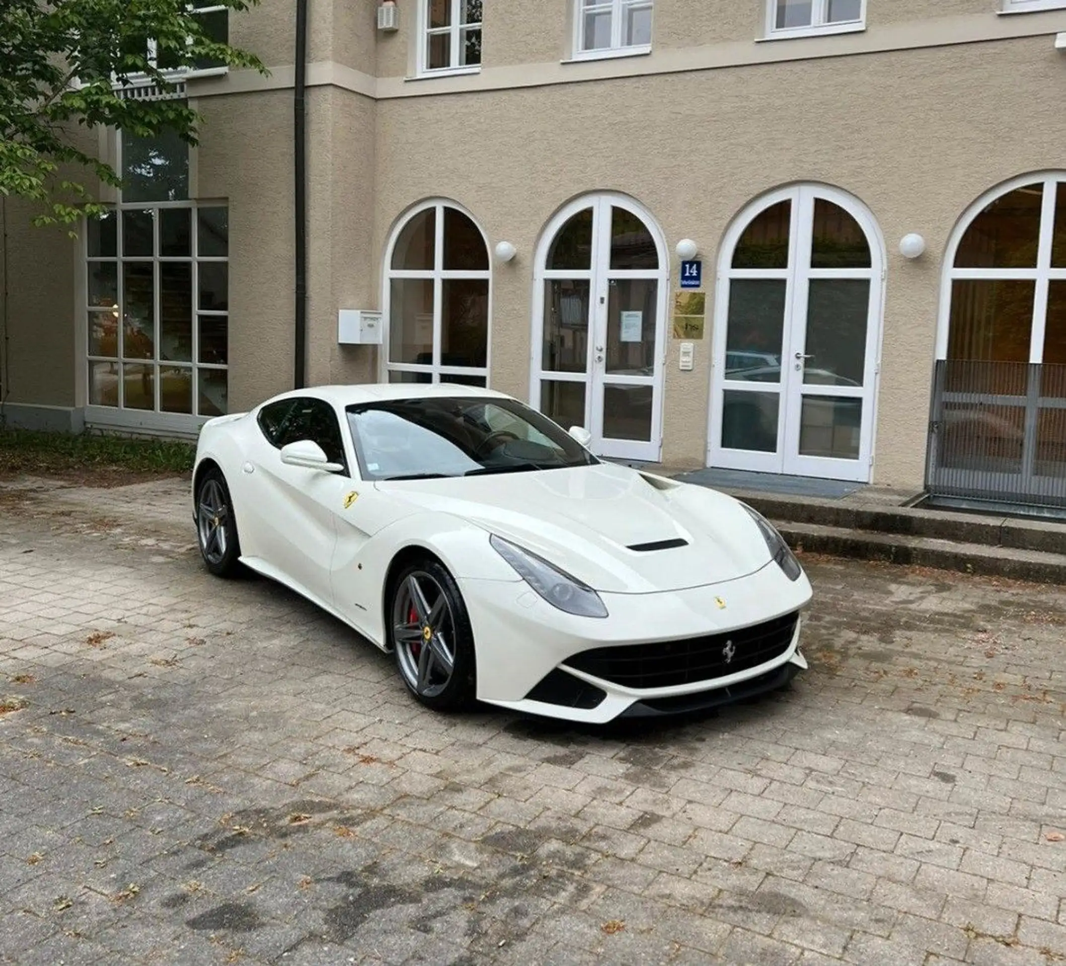 Ferrari - F12