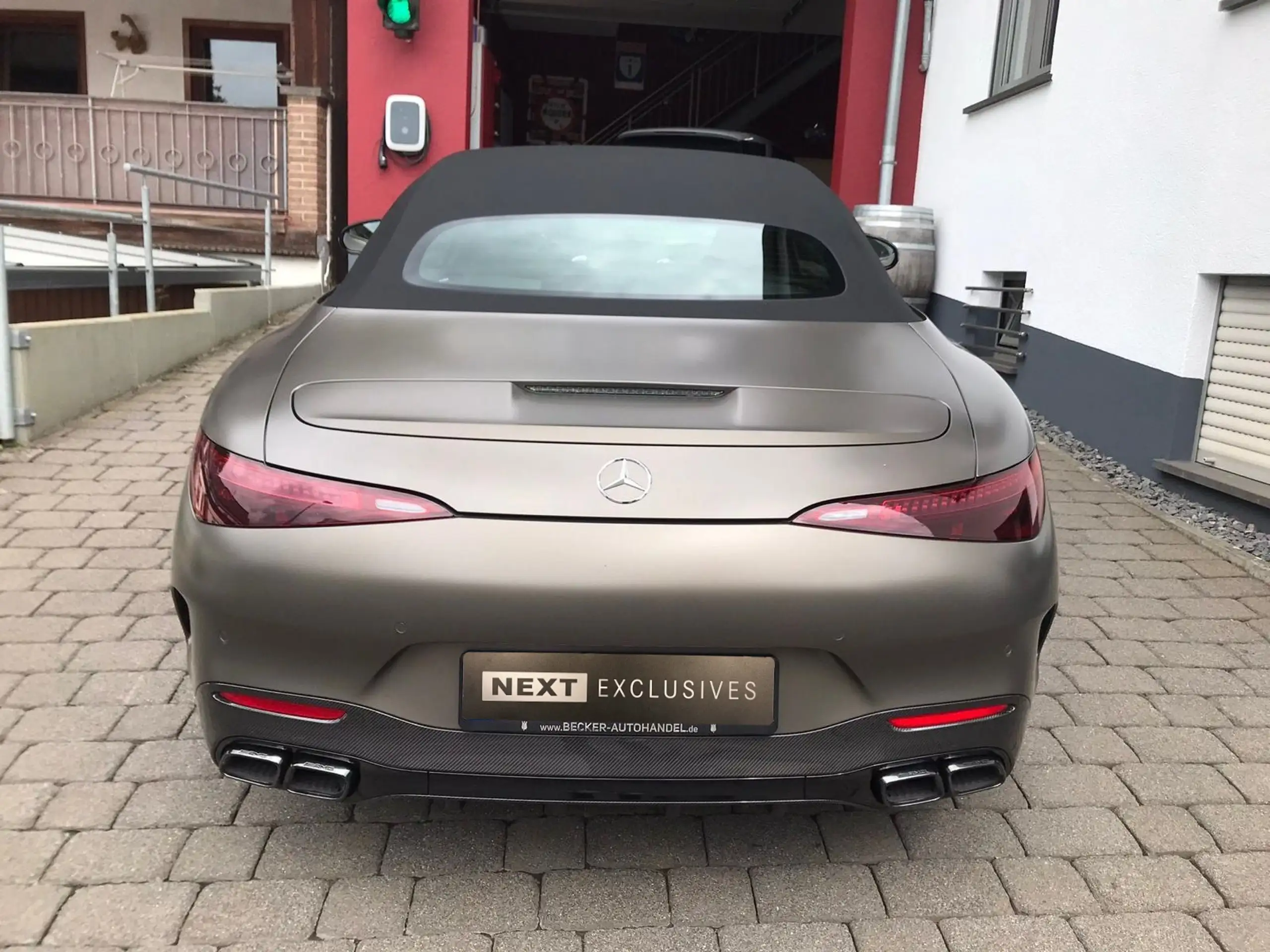 Mercedes-Benz - SL 63 AMG