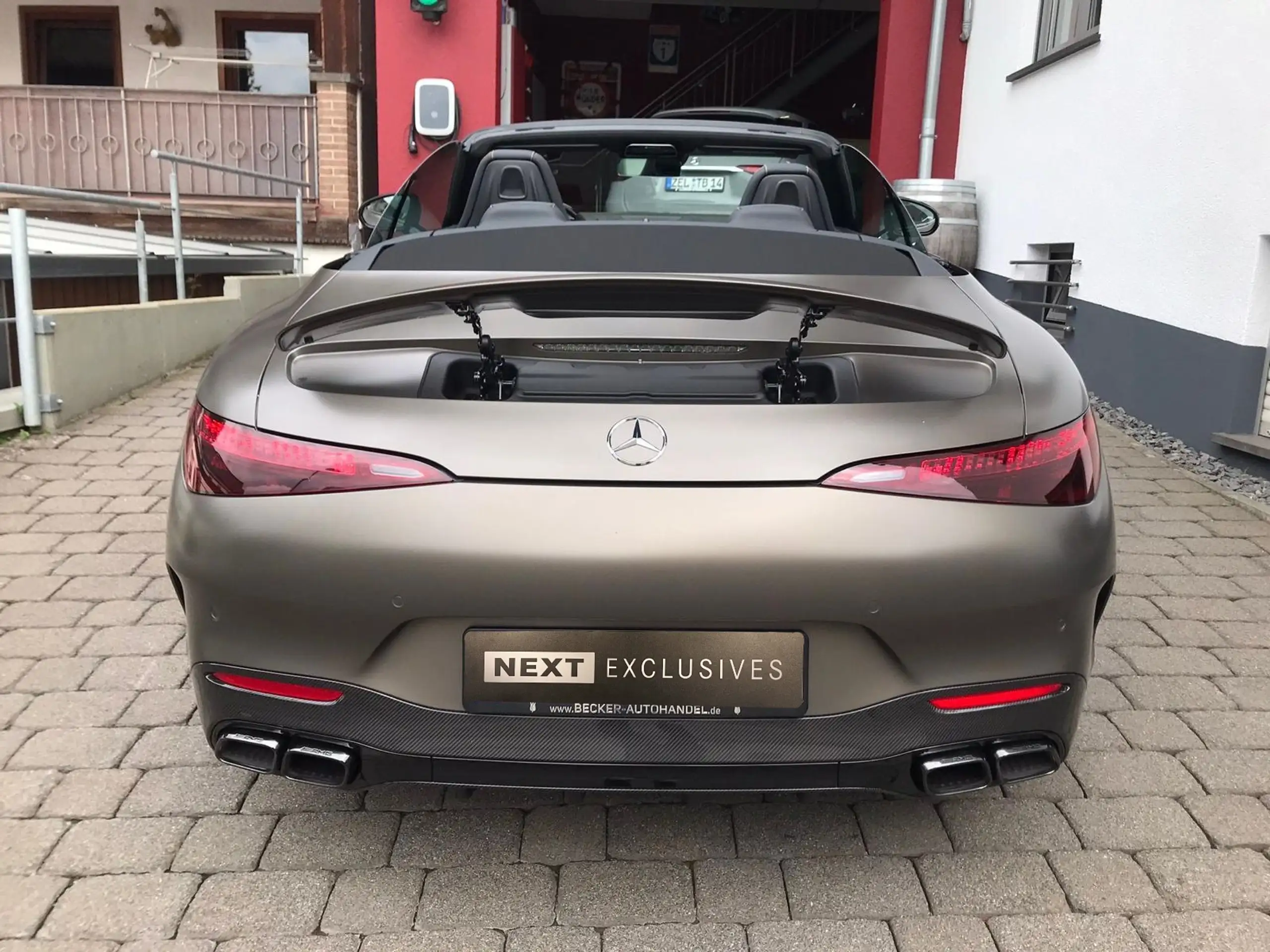 Mercedes-Benz - SL 63 AMG