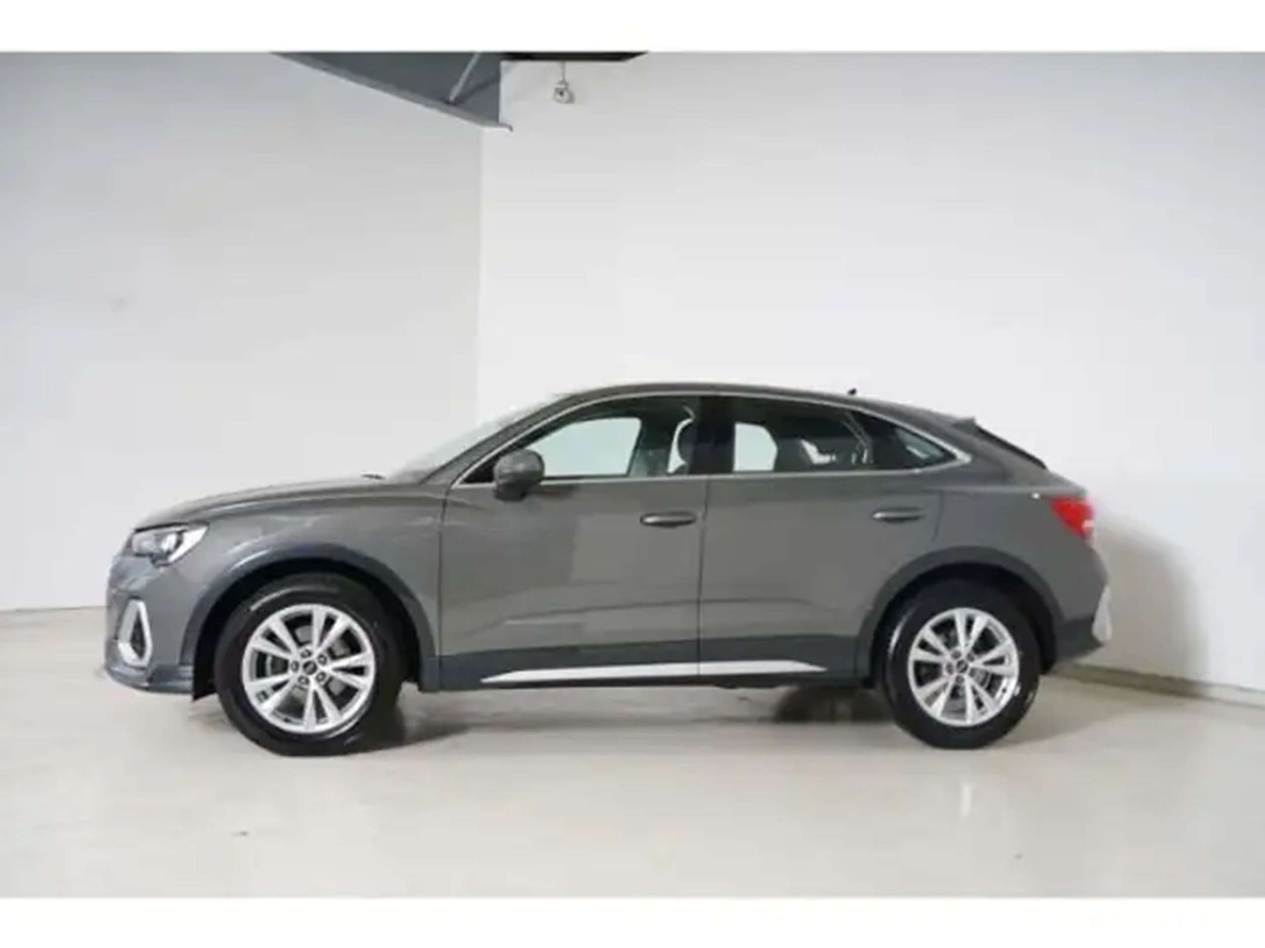 Audi - Q3