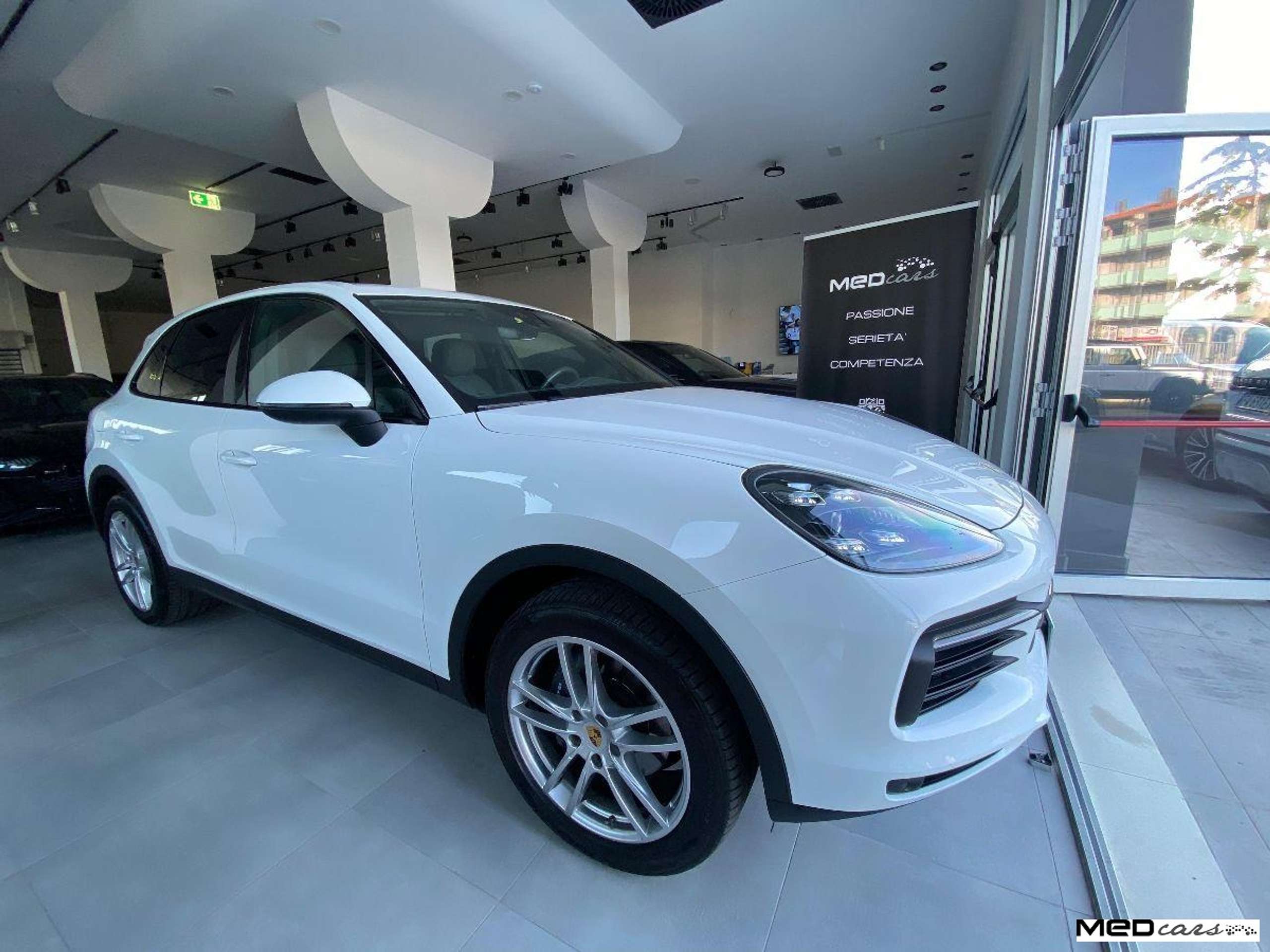 Porsche - Cayenne