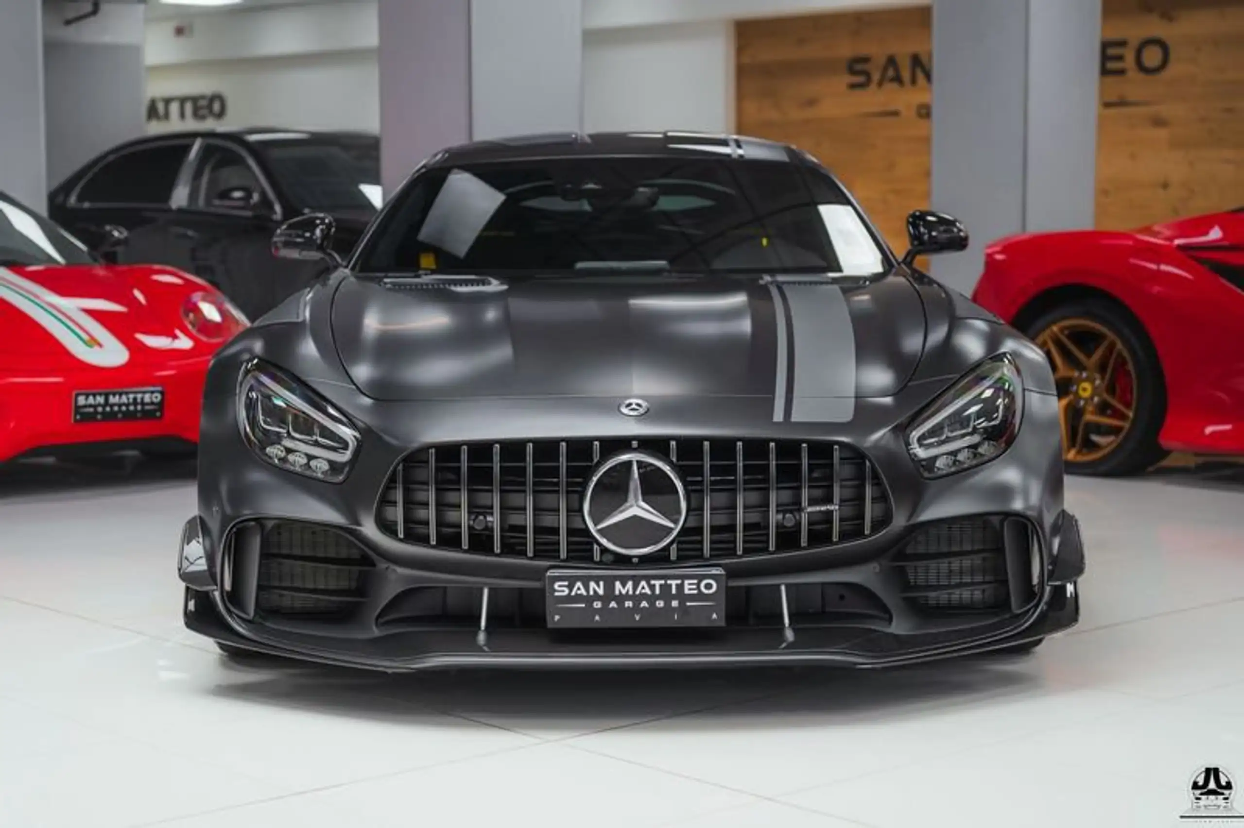 Mercedes-Benz - AMG GT