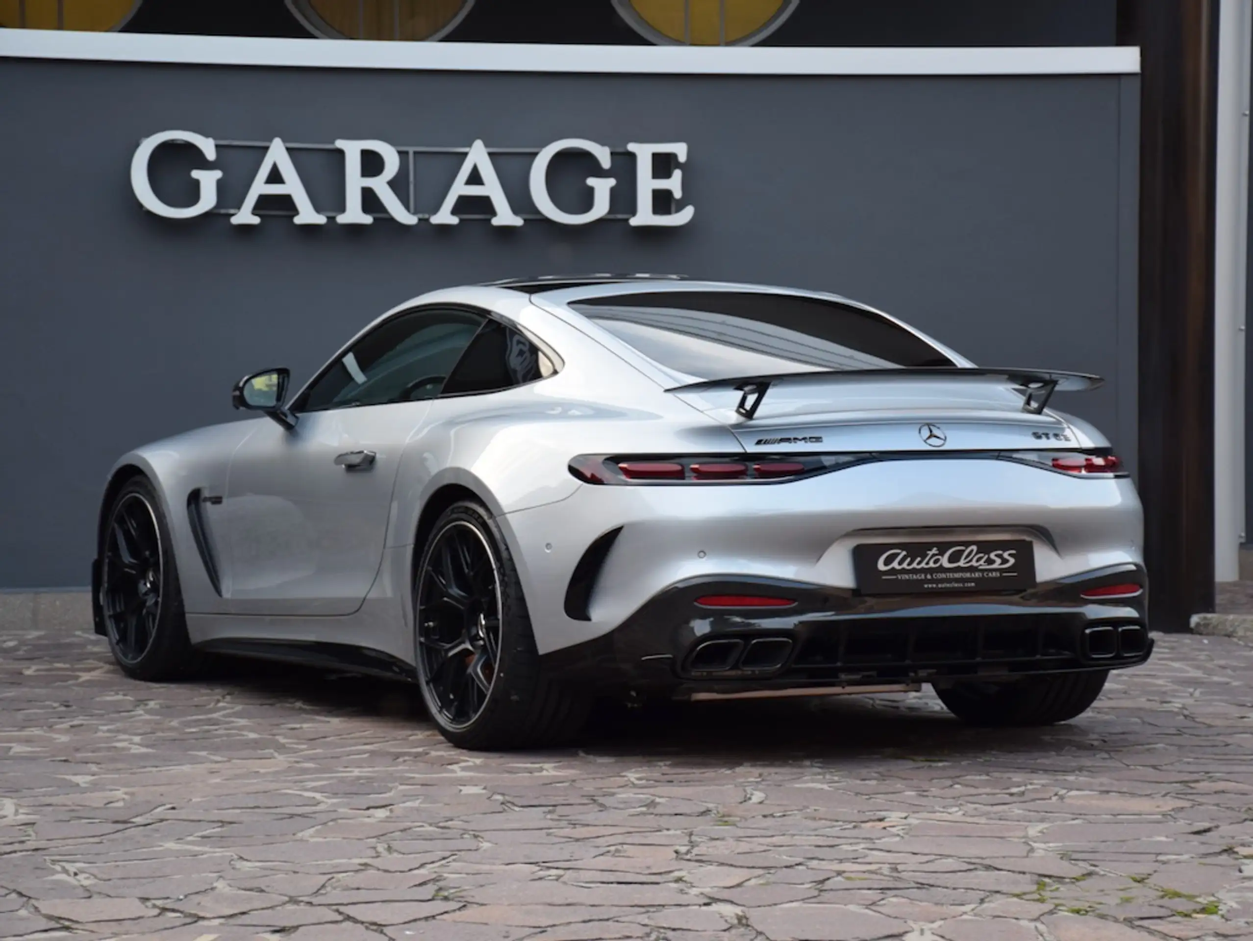 Mercedes-Benz - AMG GT