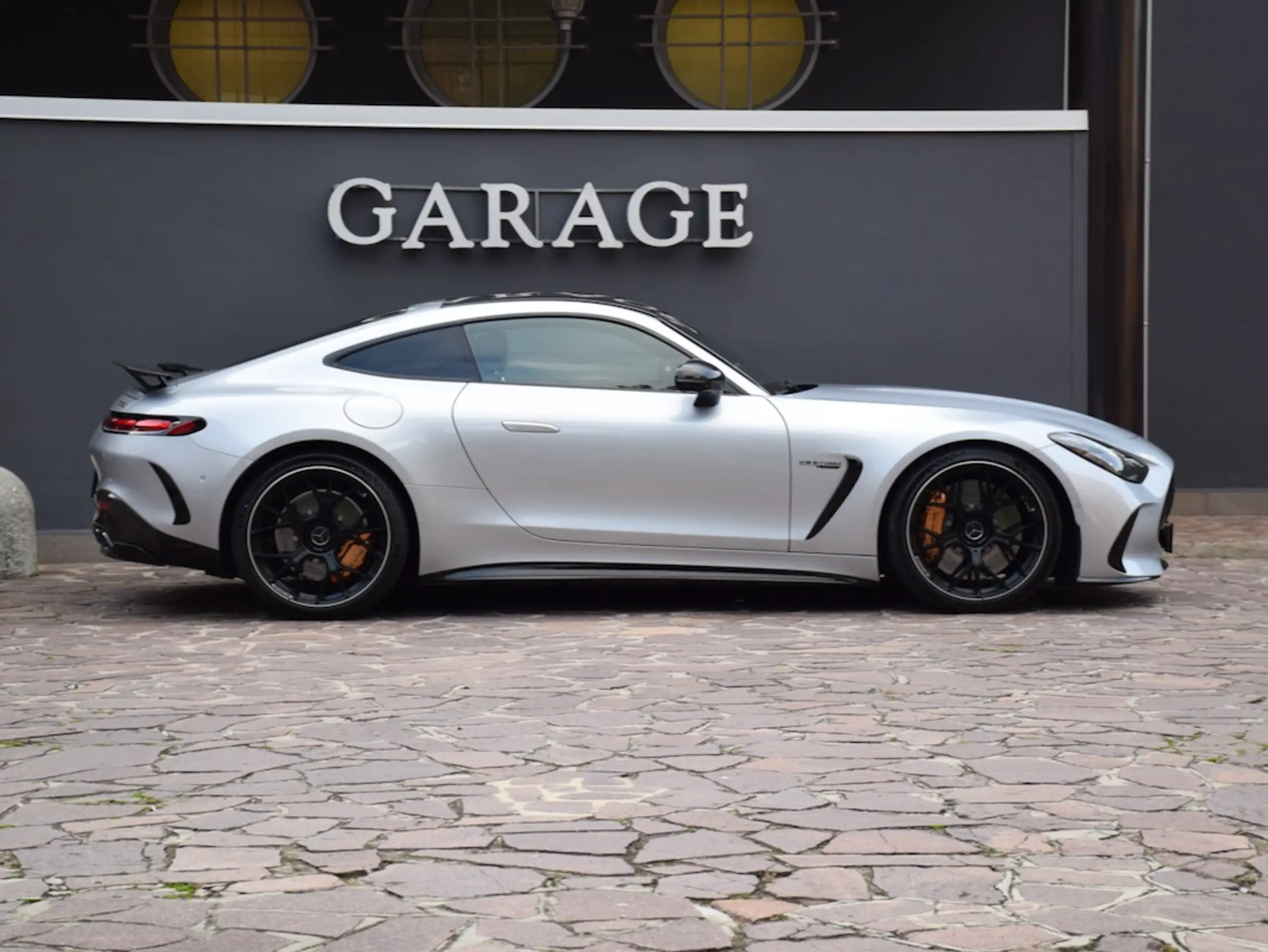 Mercedes-Benz - AMG GT