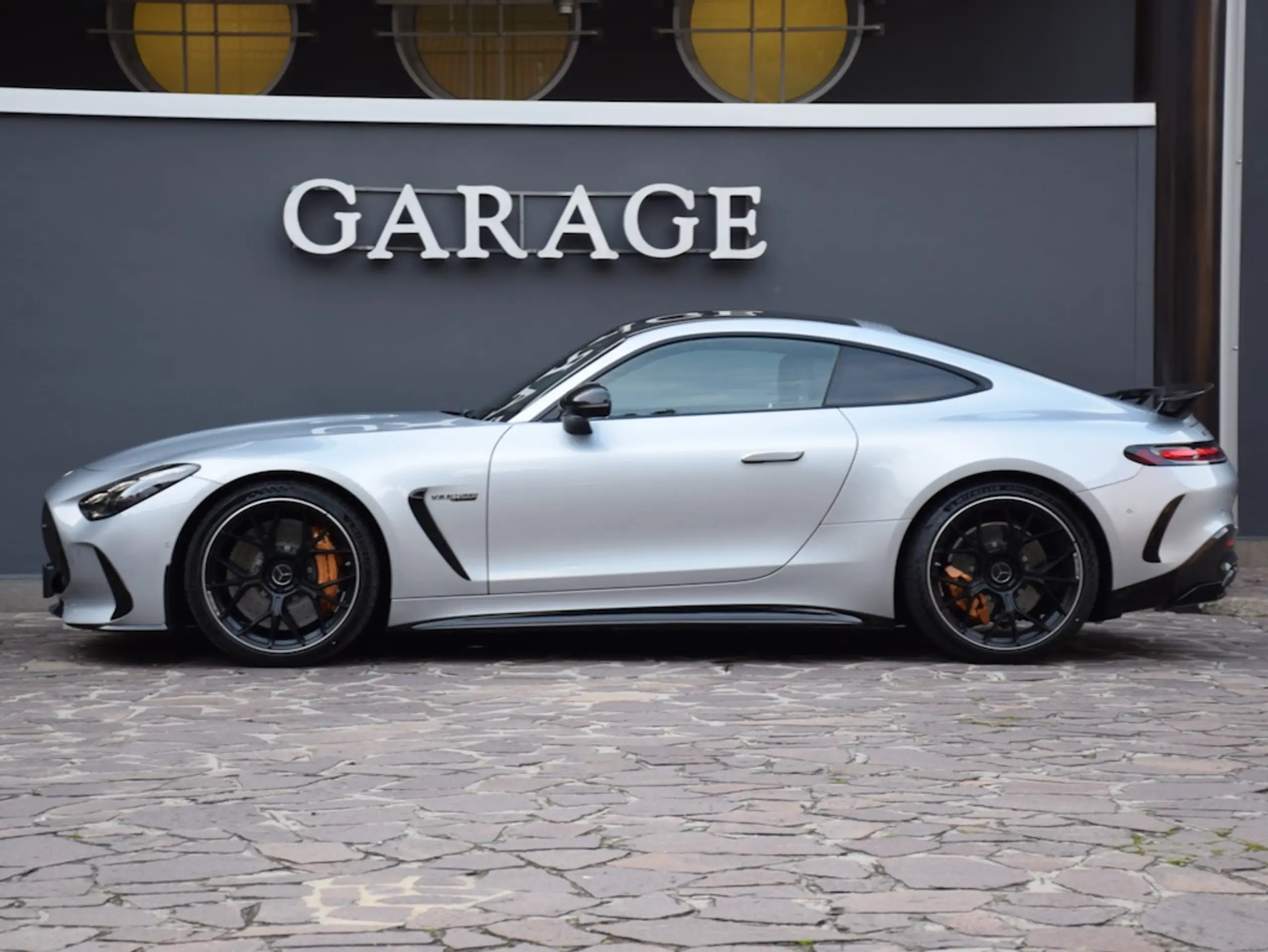 Mercedes-Benz - AMG GT