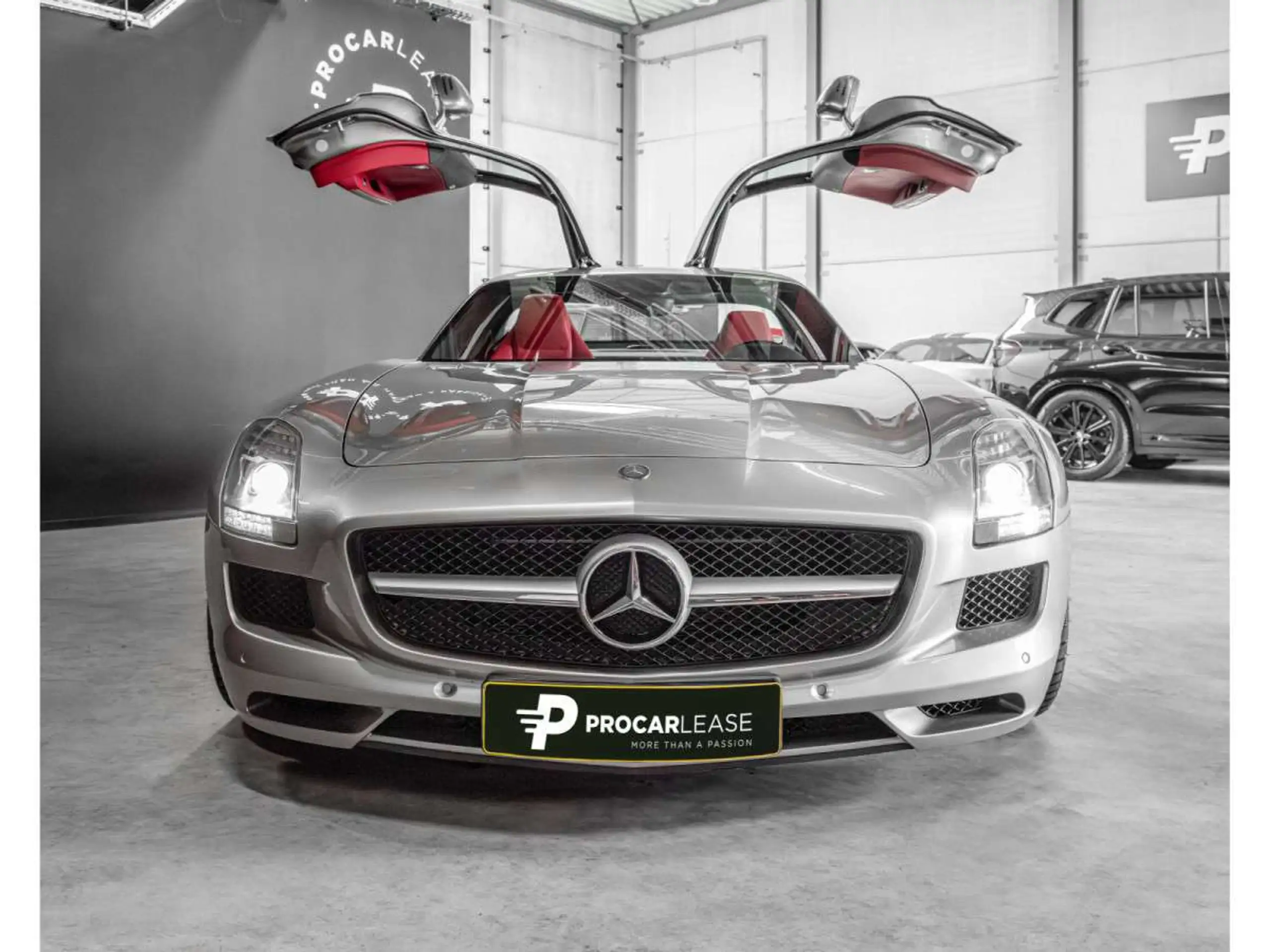 Mercedes-Benz - SLS