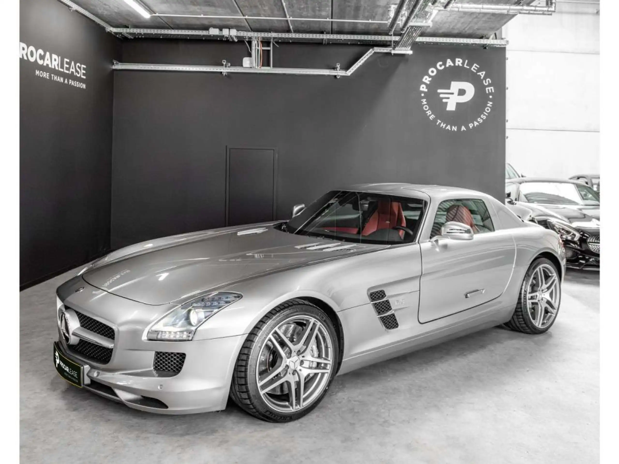 Mercedes-Benz - SLS