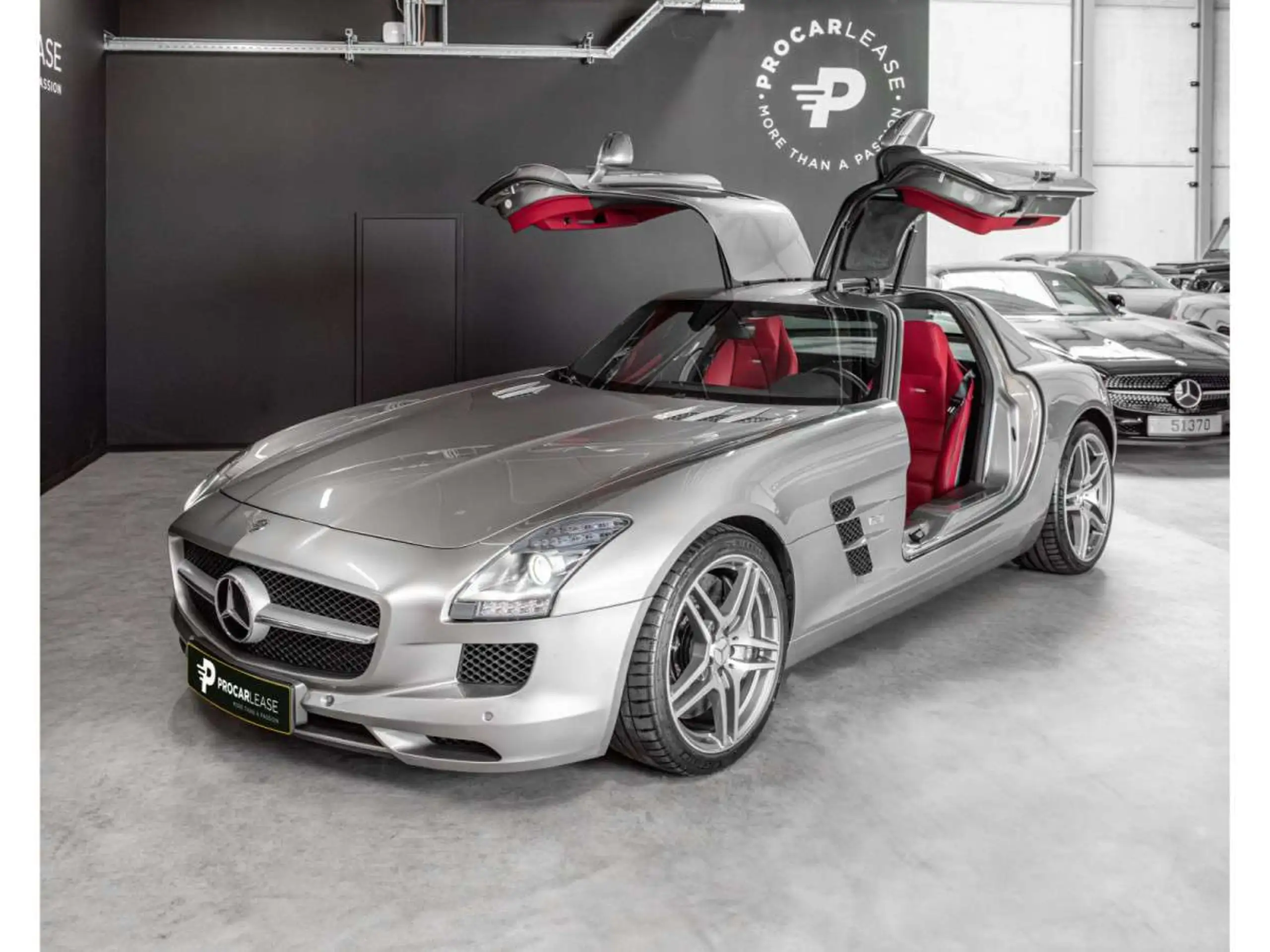 Mercedes-Benz - SLS