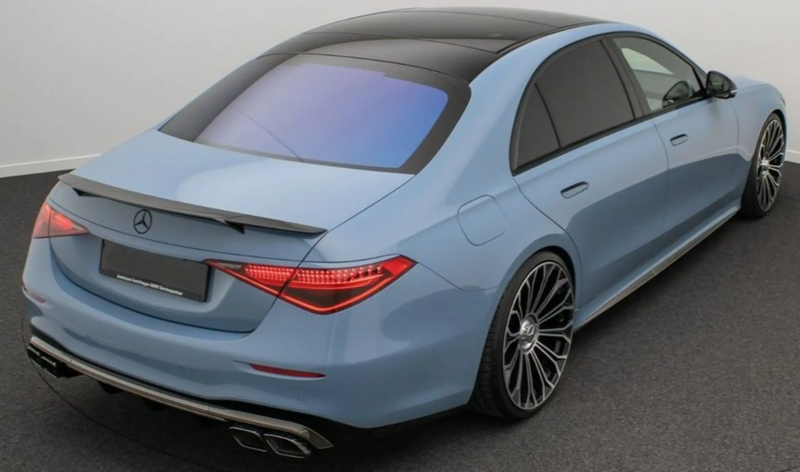 Mercedes-Benz - S 63 AMG