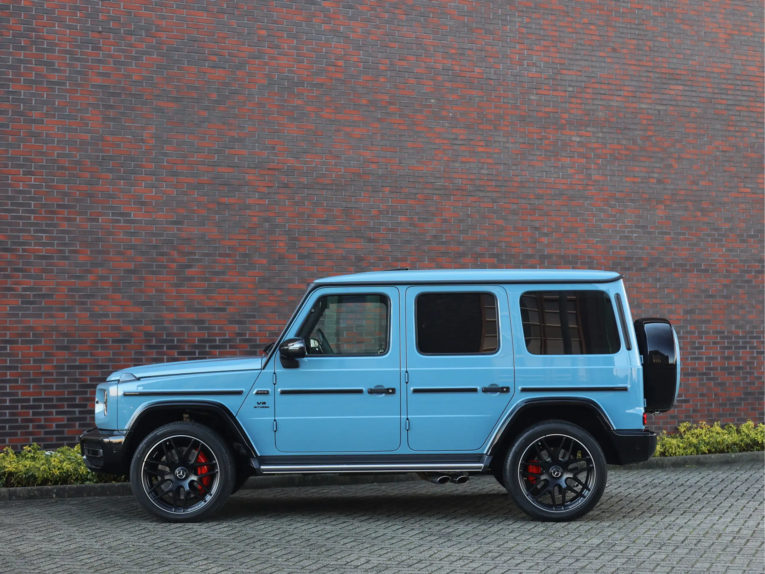 Mercedes-Benz - G 63 AMG