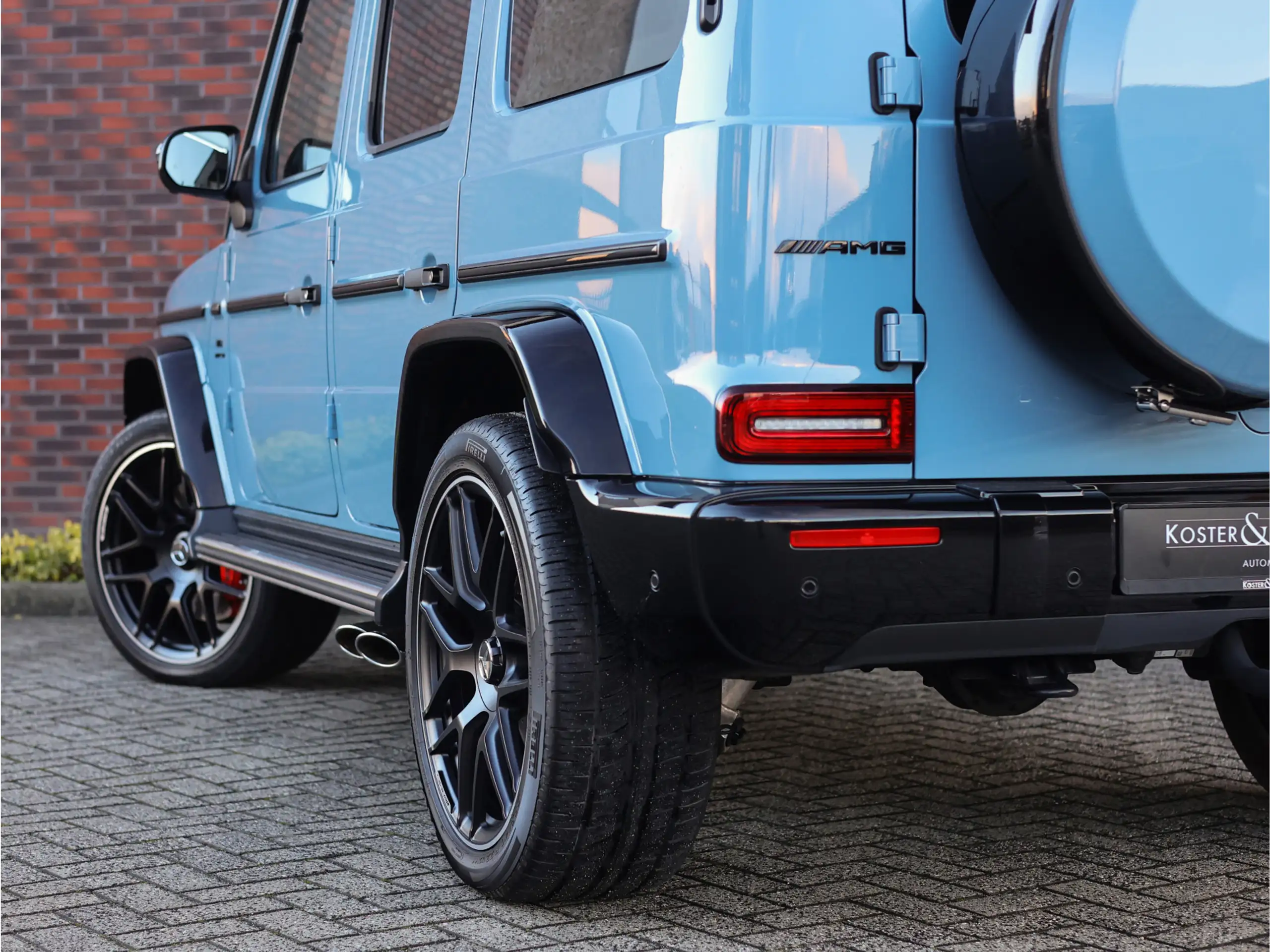 Mercedes-Benz - G 63 AMG