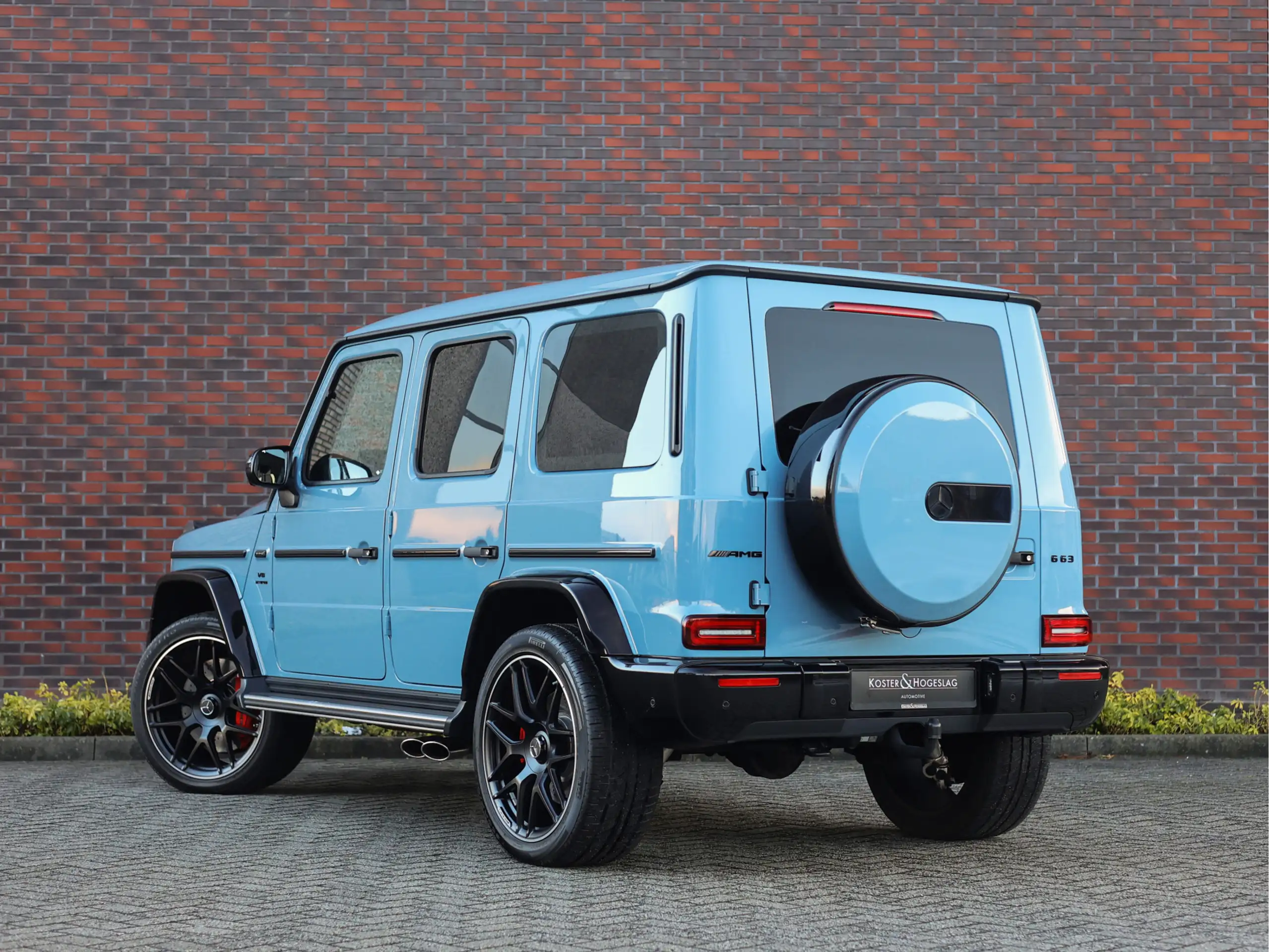 Mercedes-Benz - G 63 AMG